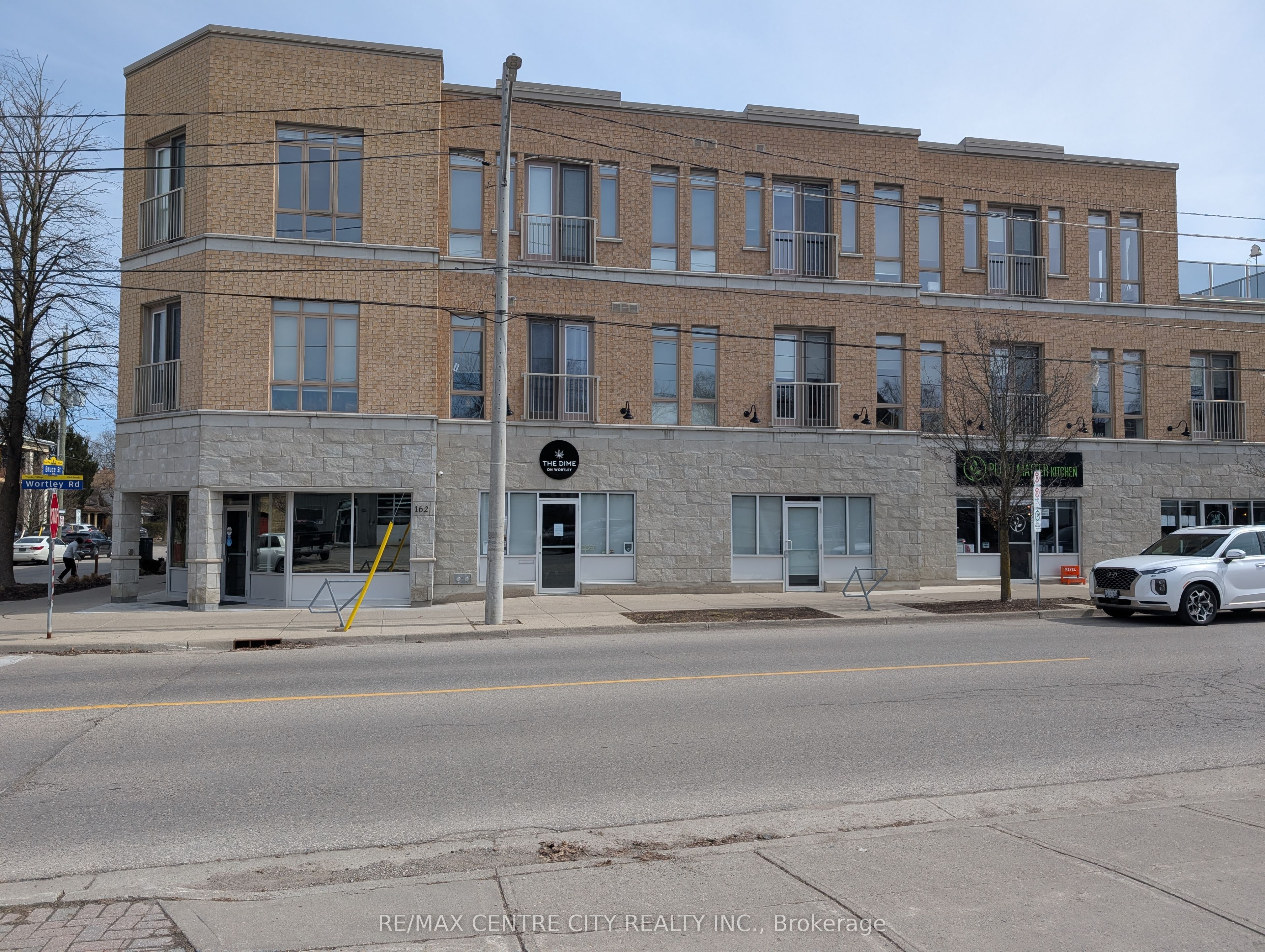 #2 - 162 Wortley Road Property Photo 1