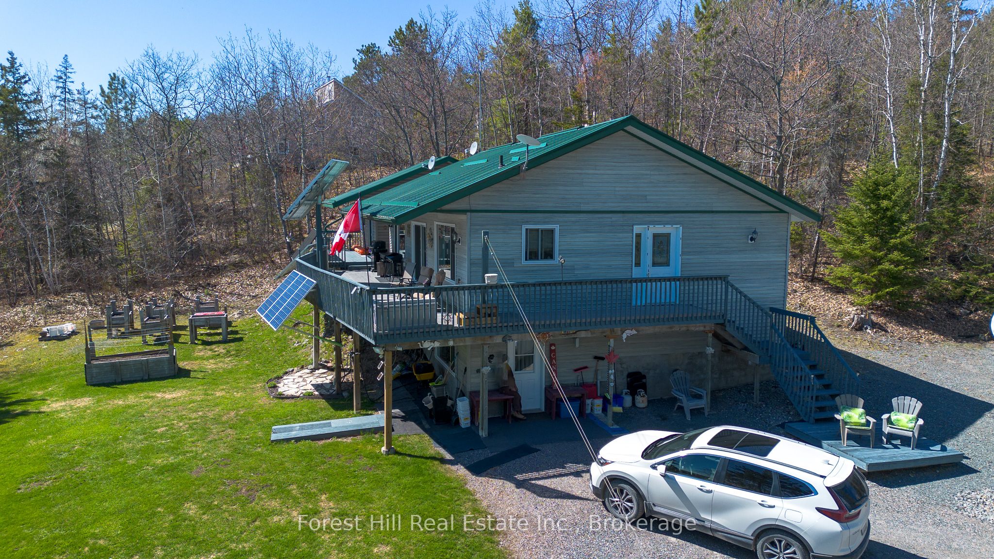 1933 Bushy Bay Road Property Photo 8
