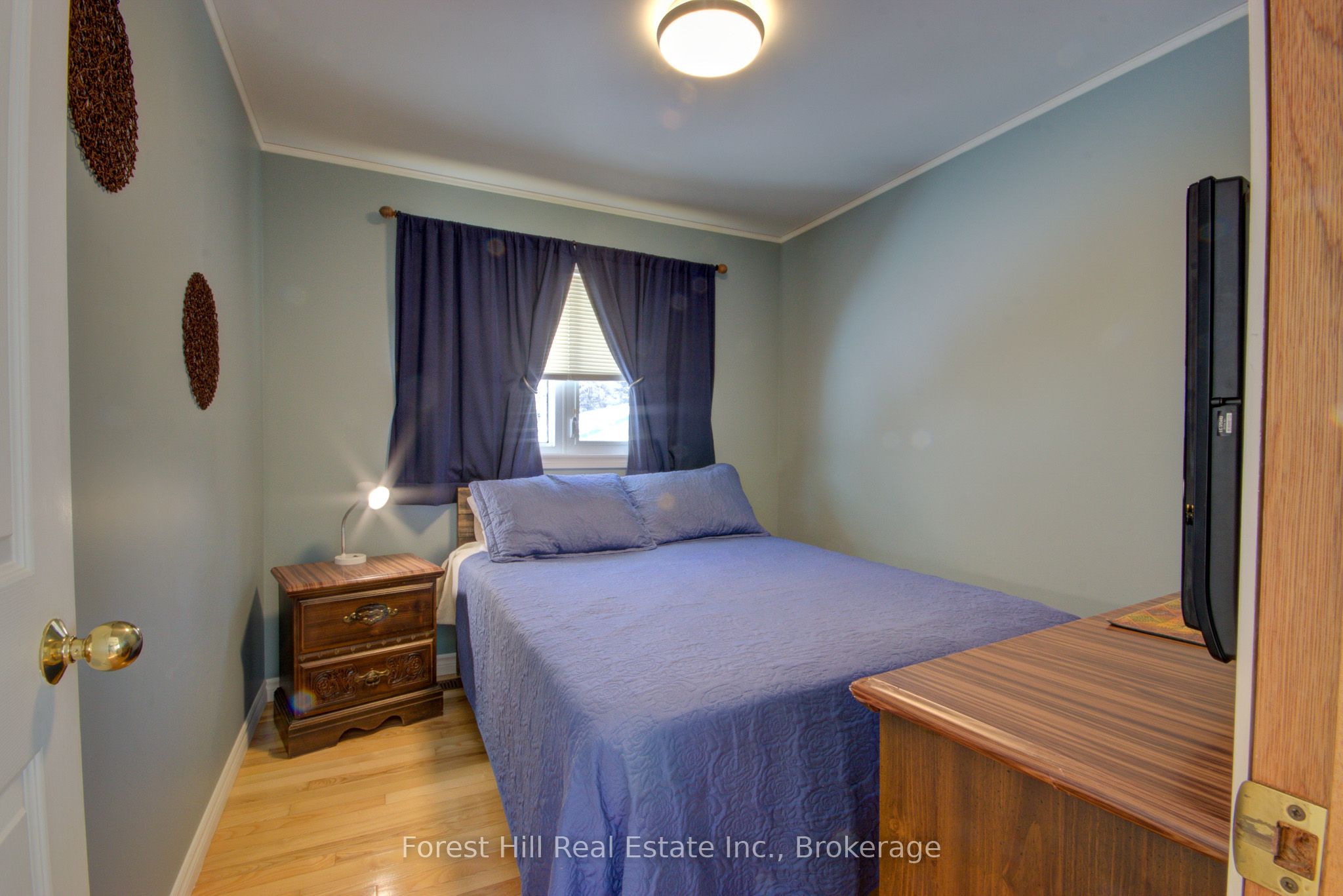 1933 Bushy Bay Road Property Photo 24