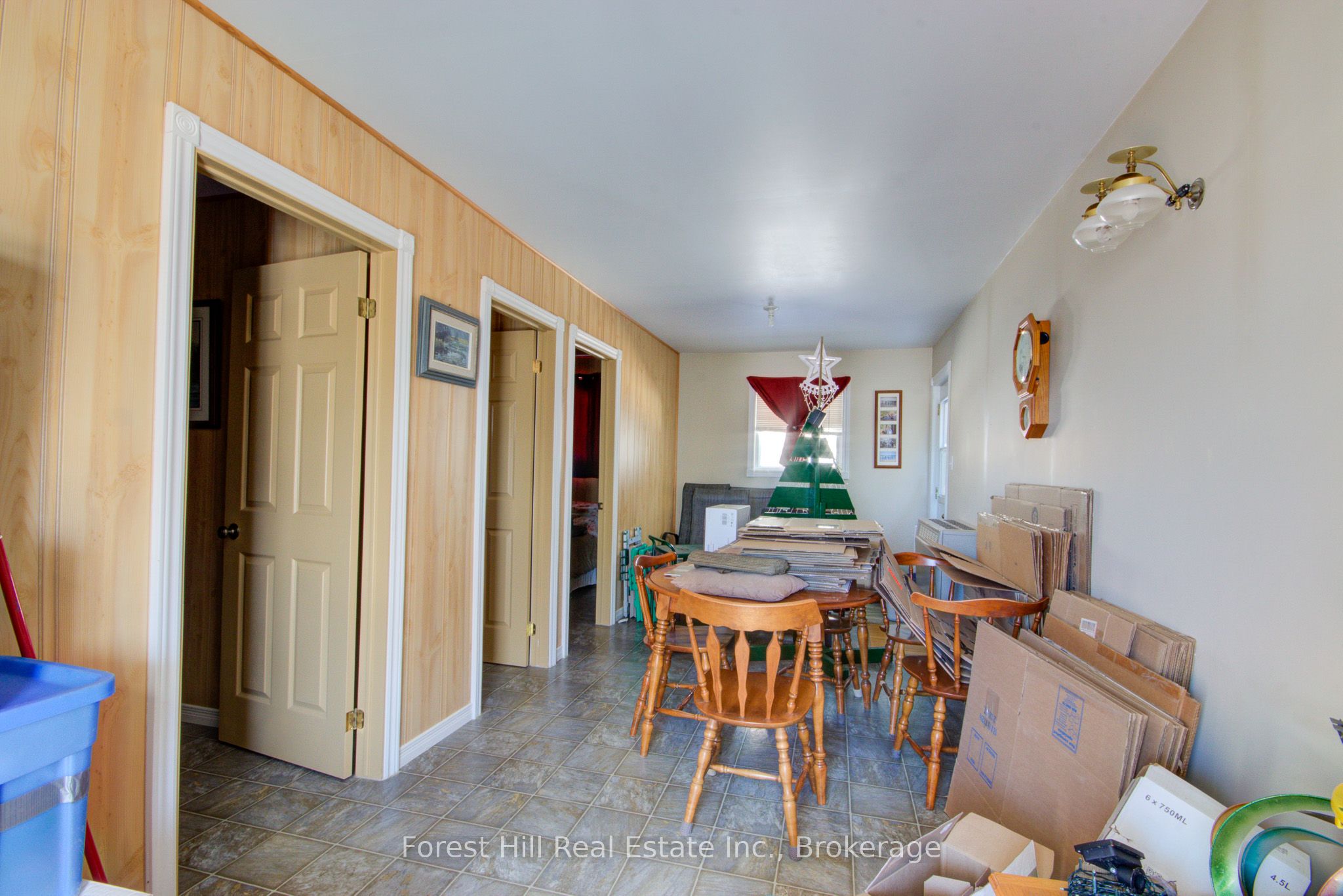 1933 Bushy Bay Road Property Photo 27