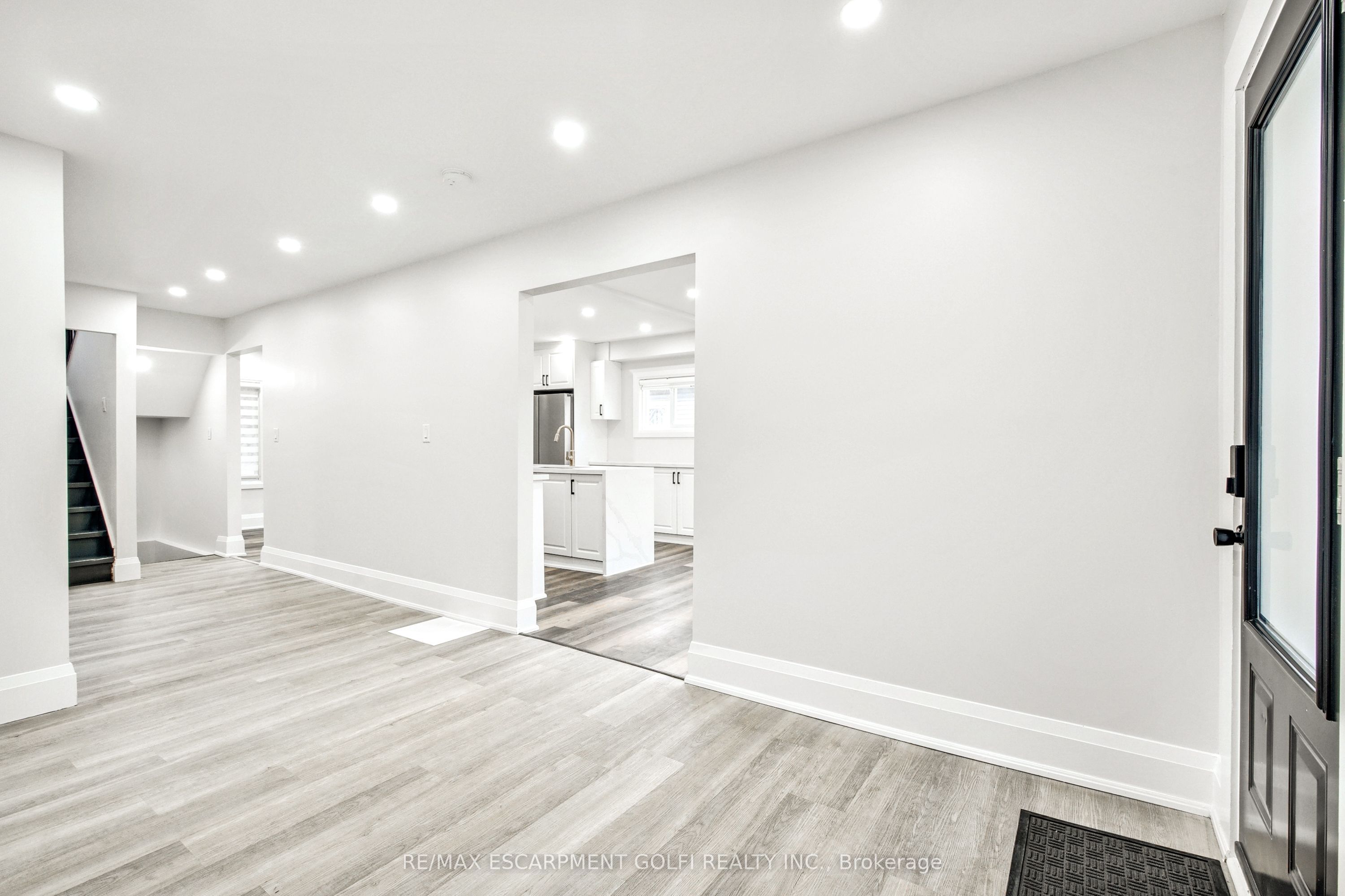 3 Wardrope Avenue Property Photo 7