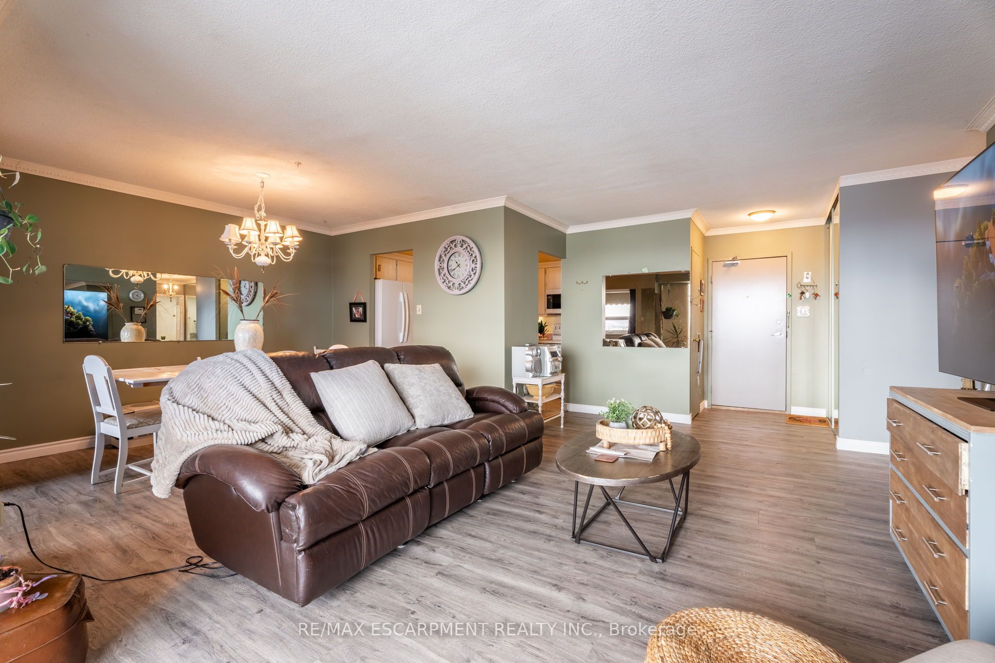 #1206 - 500 Green Road Property Photo 10
