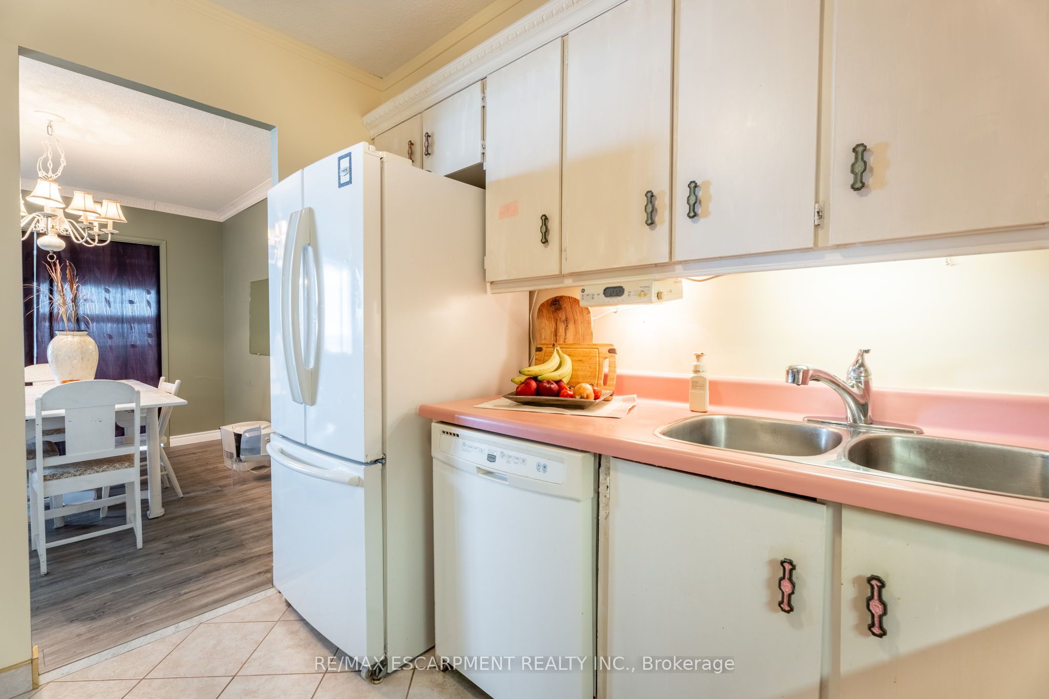 #1206 - 500 Green Road Property Photo 18