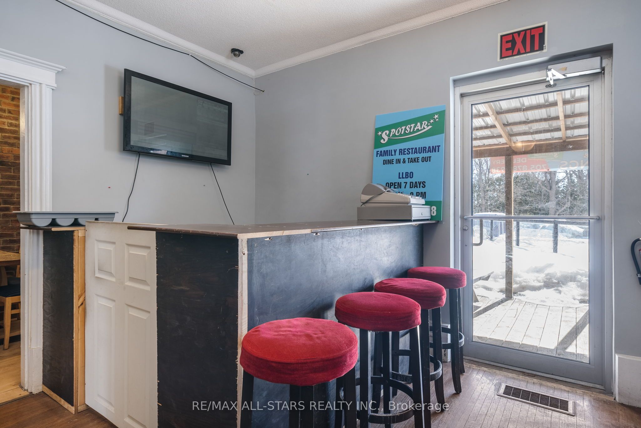 259 Kent Street Property Photo 6