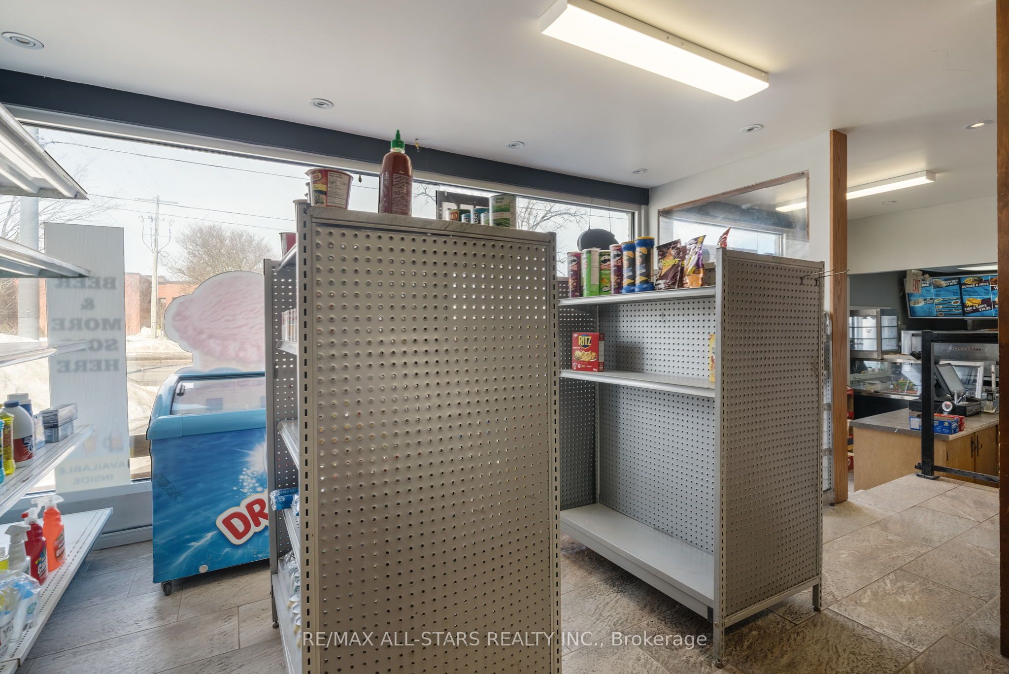 259 Kent Street Property Photo 14