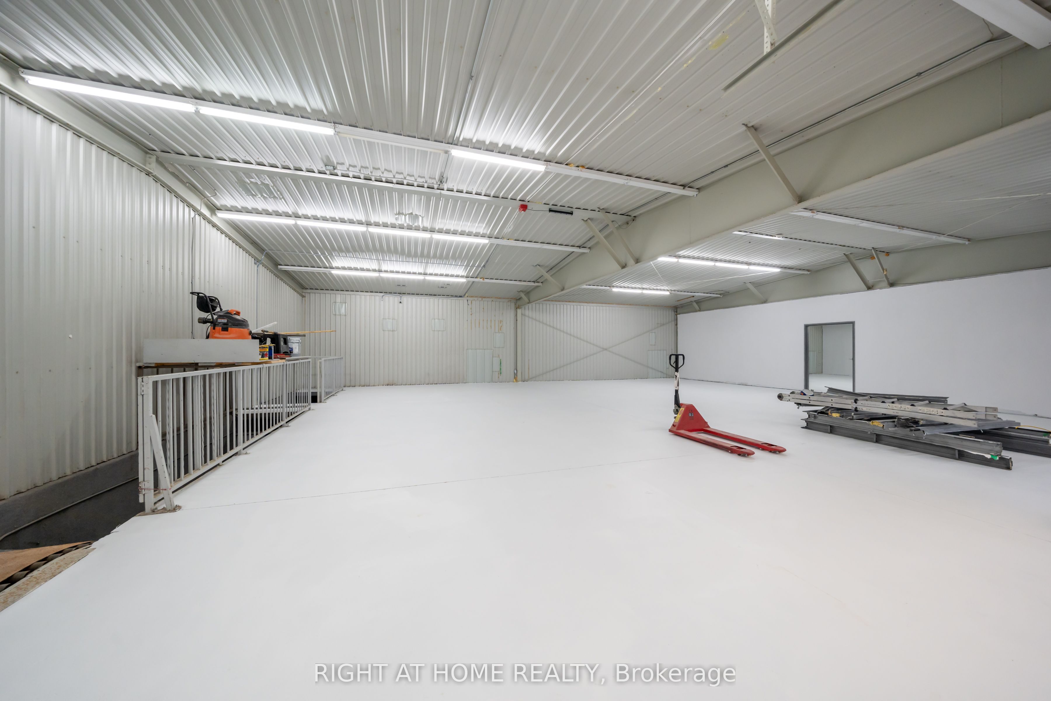 8270 Highway #20 Highway #20 Property Photo 17