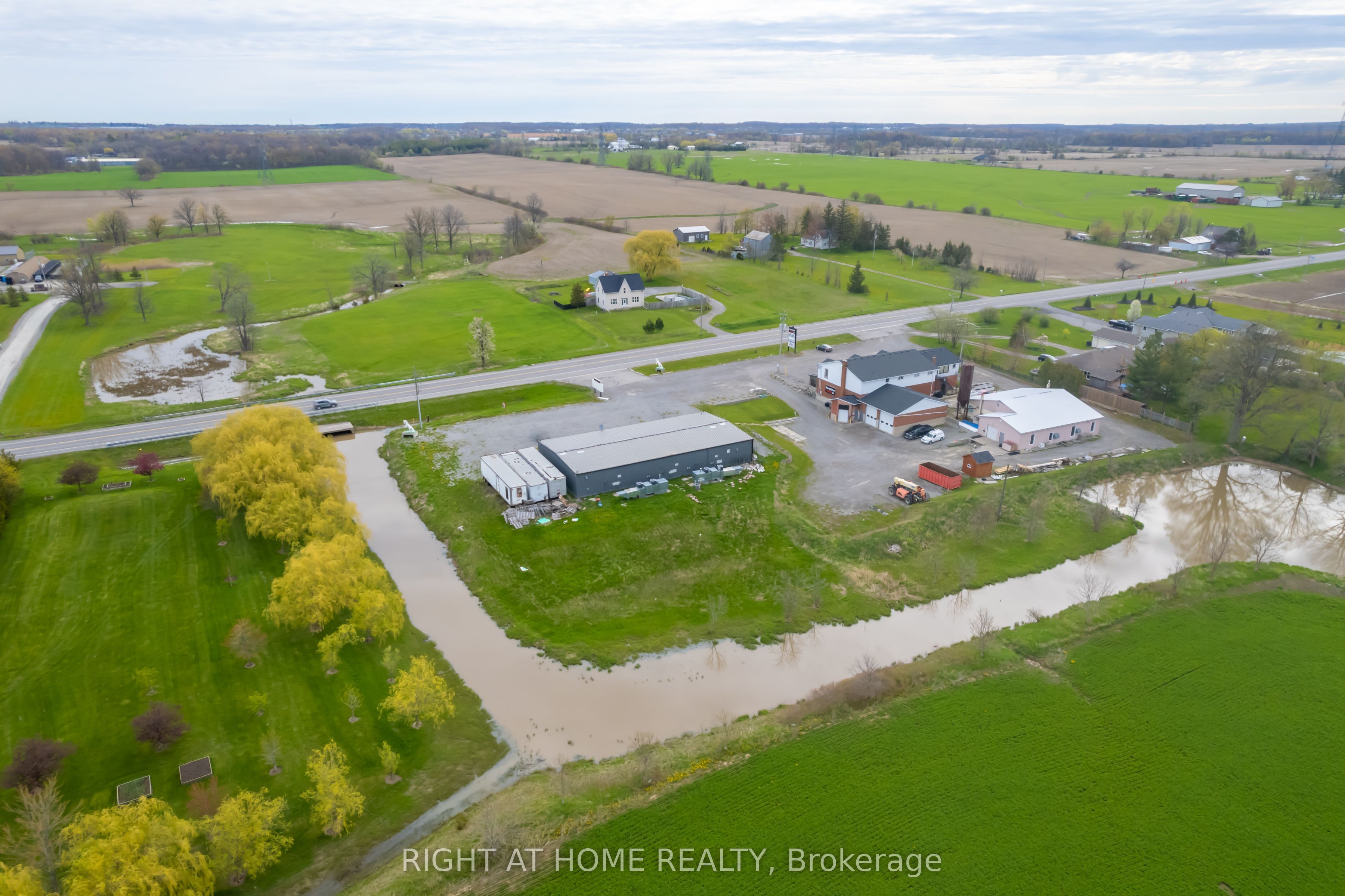 8270 Highway #20 Highway #20 Property Photo 18