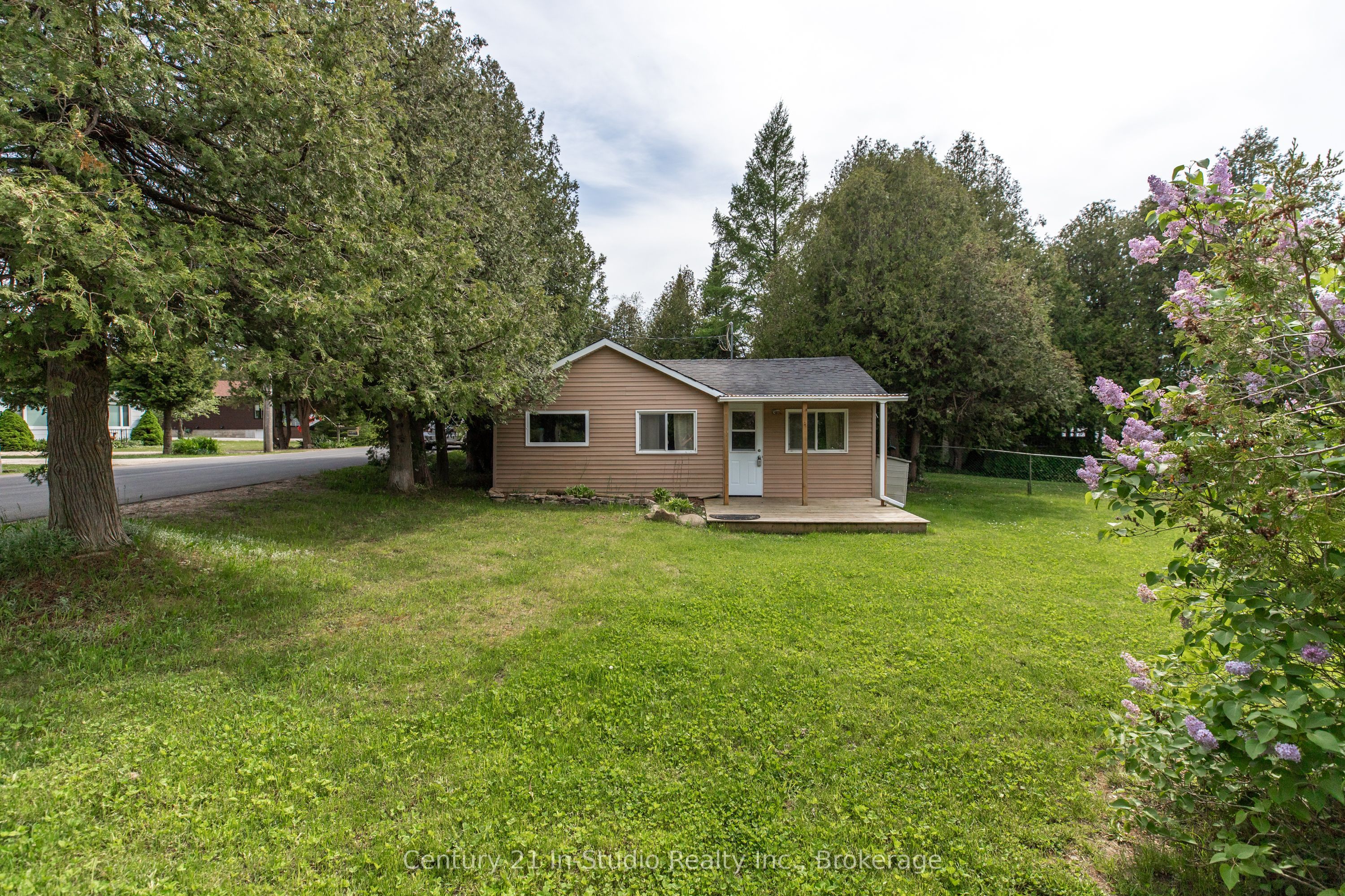 844 Pike Bay Road Property Photo