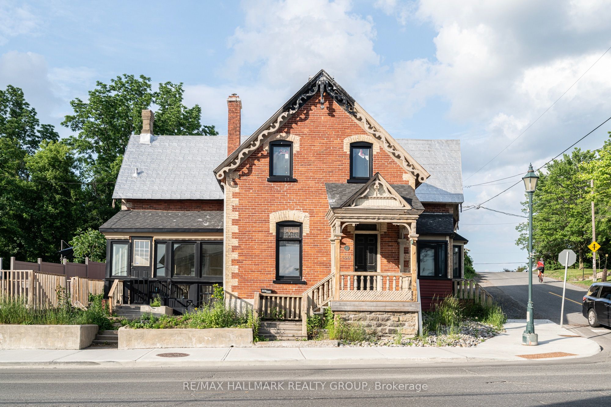 3-5561 Manotick Main Street Property Photo 1