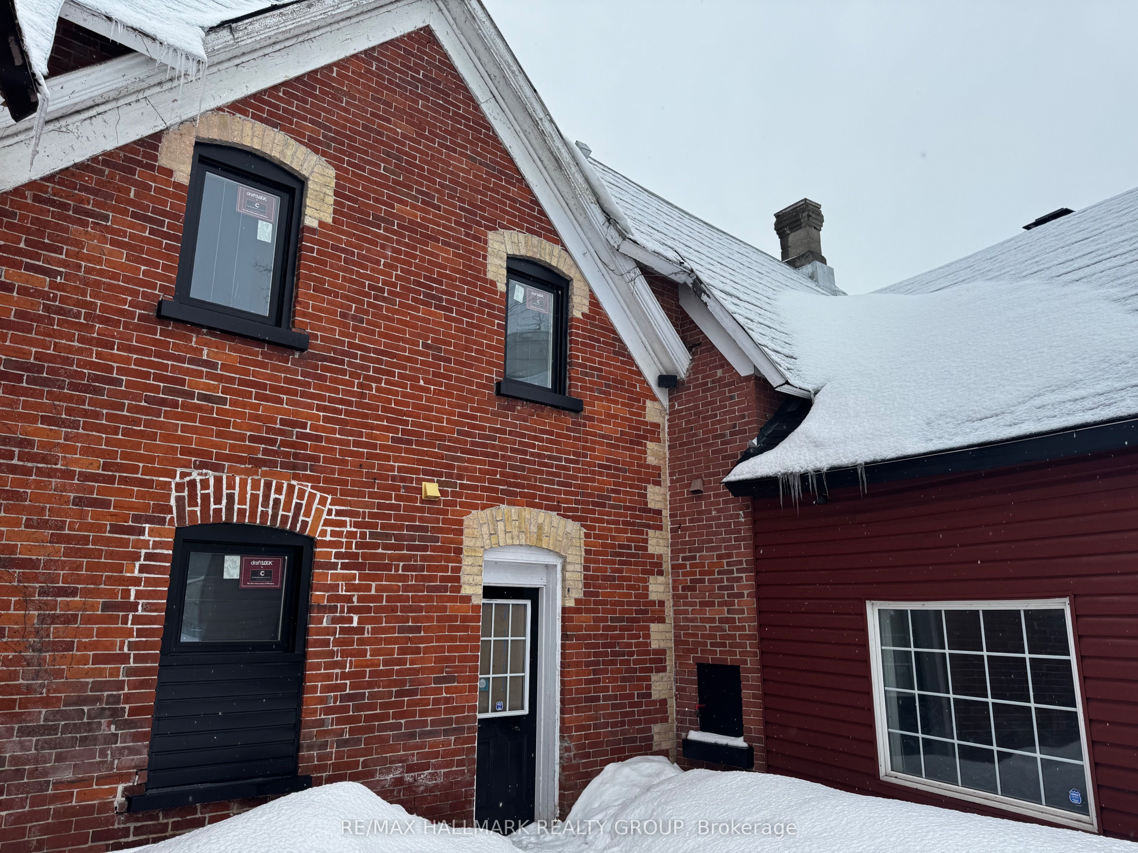 3-5561 Manotick Main Street Property Photo 5
