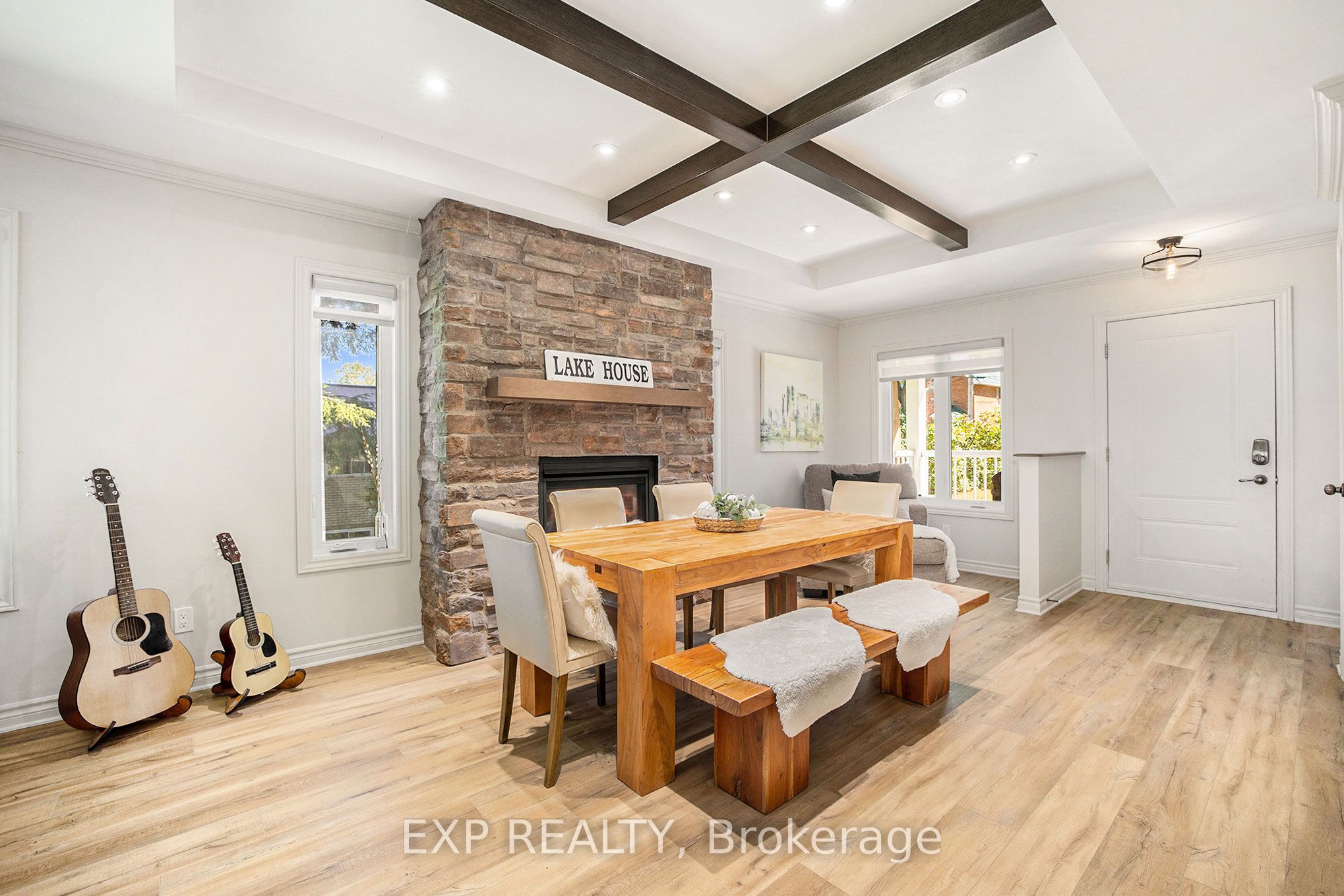 6 Whelan Street N Property Photo 4