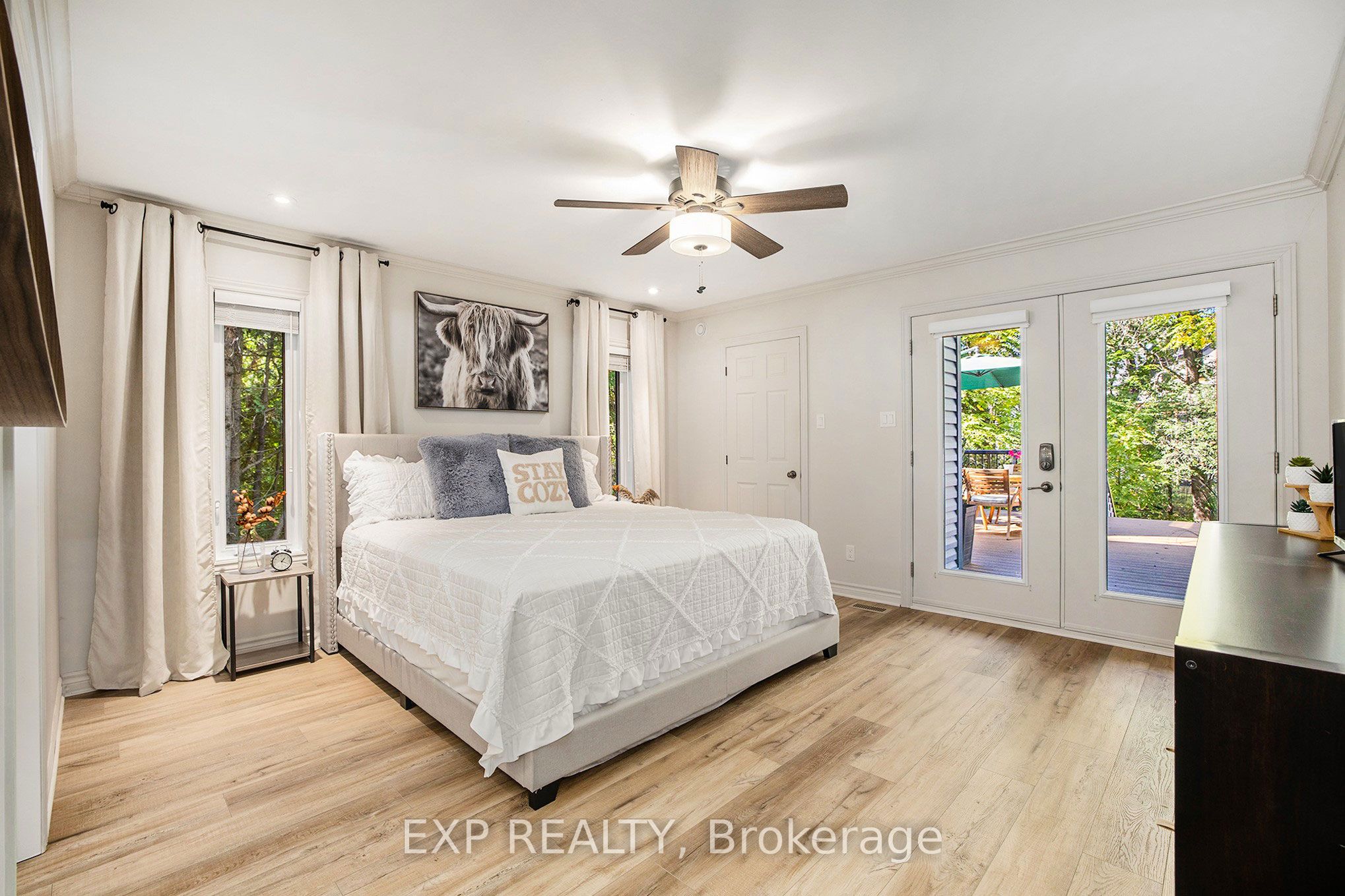 6 Whelan Street N Property Photo 16