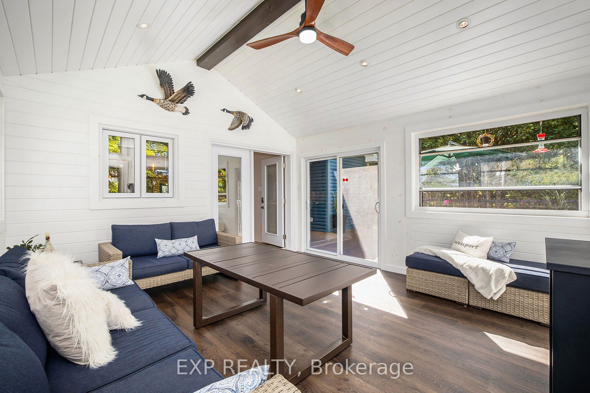 6 Whelan Street N Property Photo 23