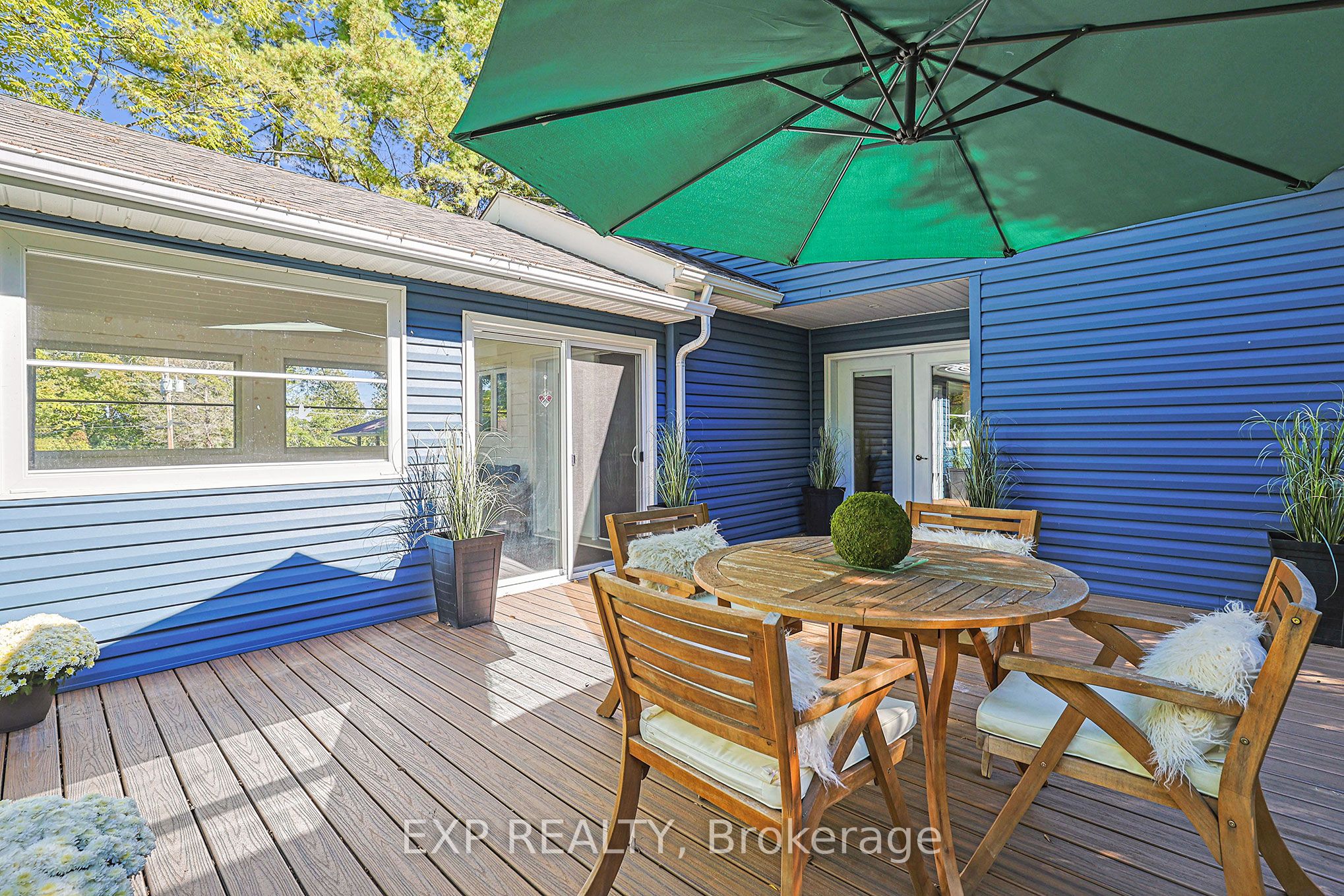 6 Whelan Street N Property Photo 32