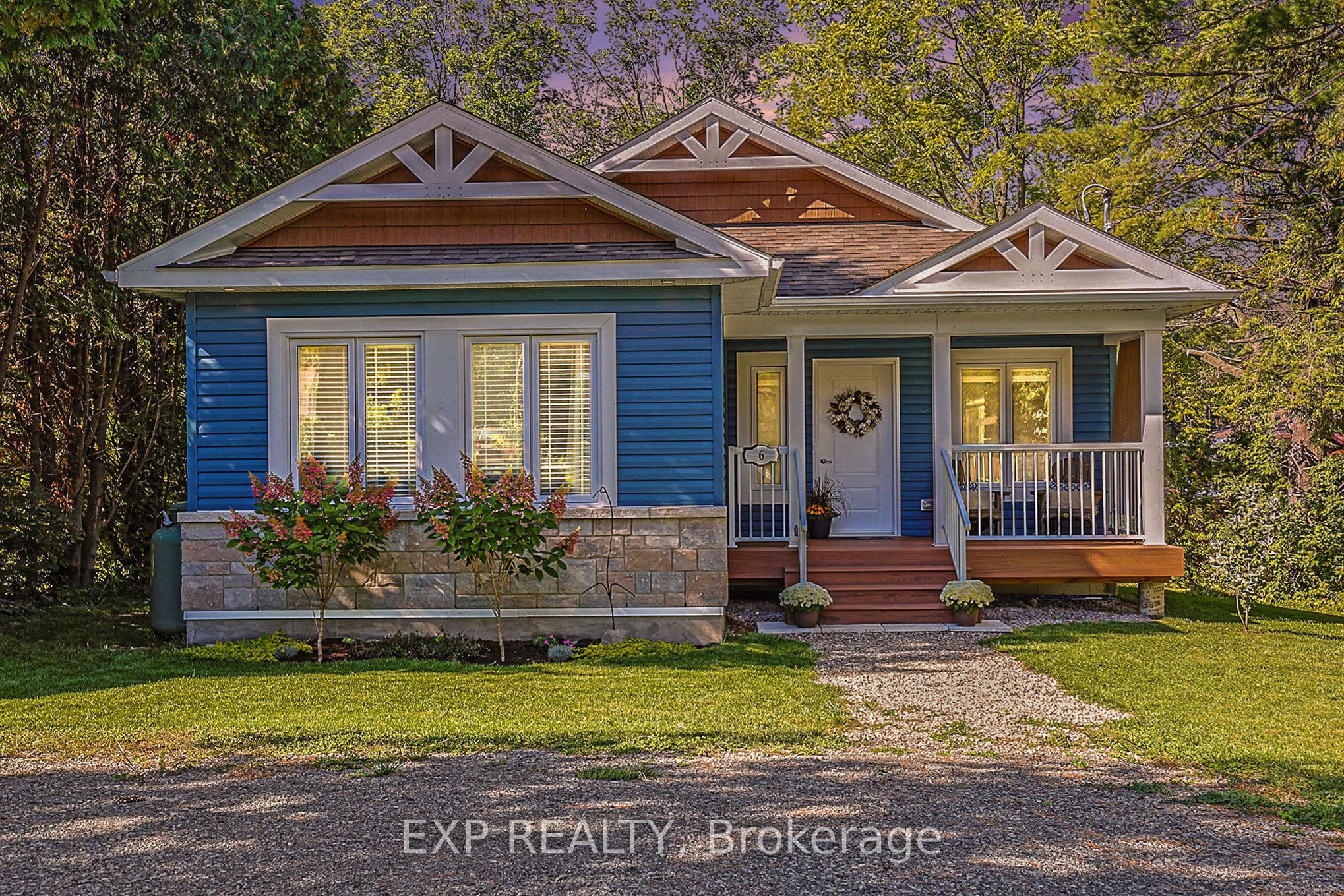 6 Whelan Street N Property Photo 36