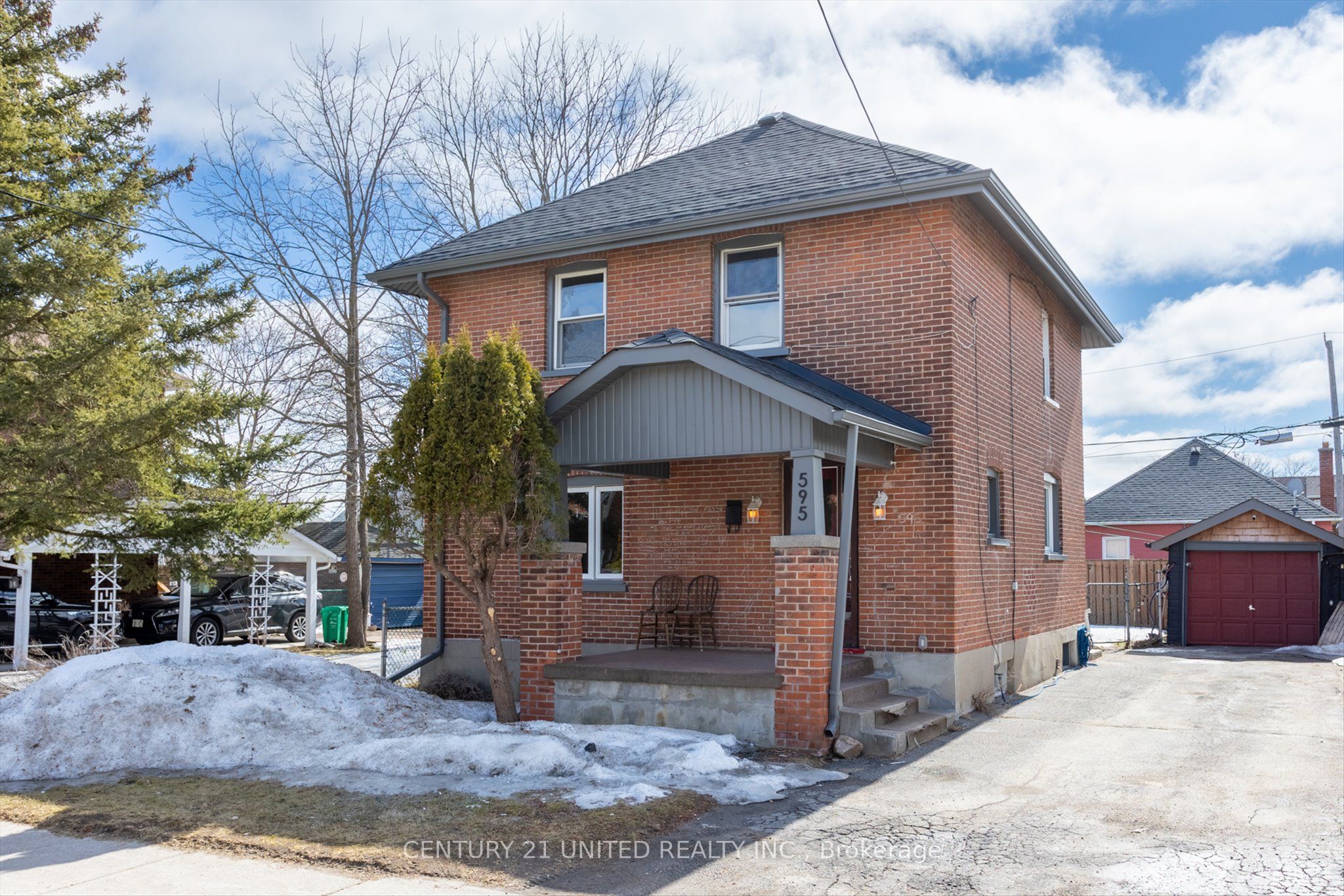 595 Douglas Avenue Property Photo