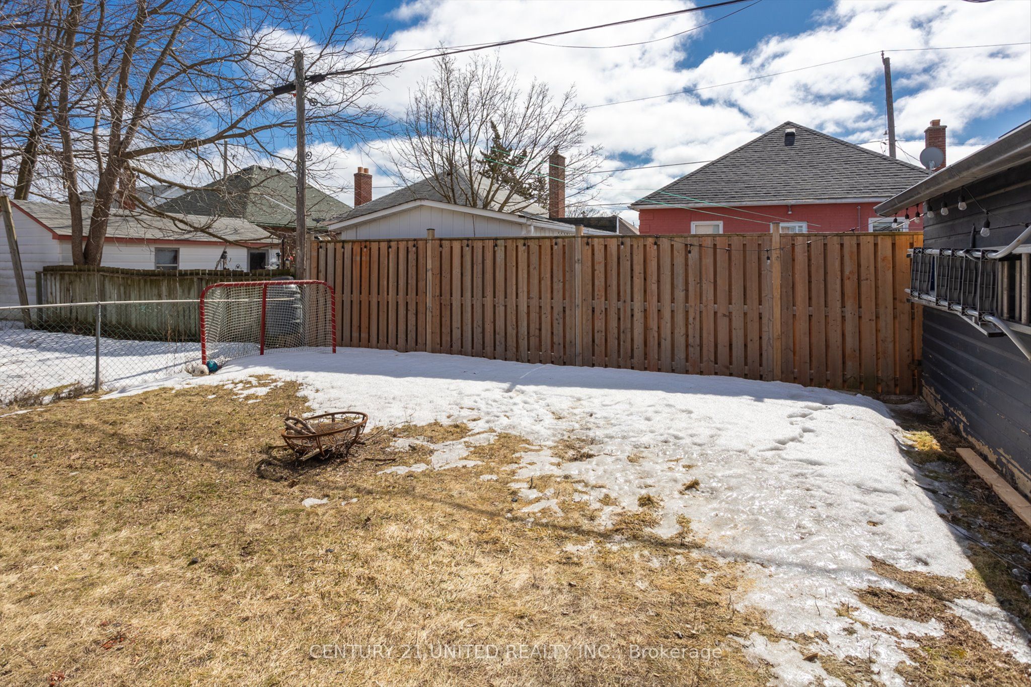 595 Douglas Avenue Property Photo 18