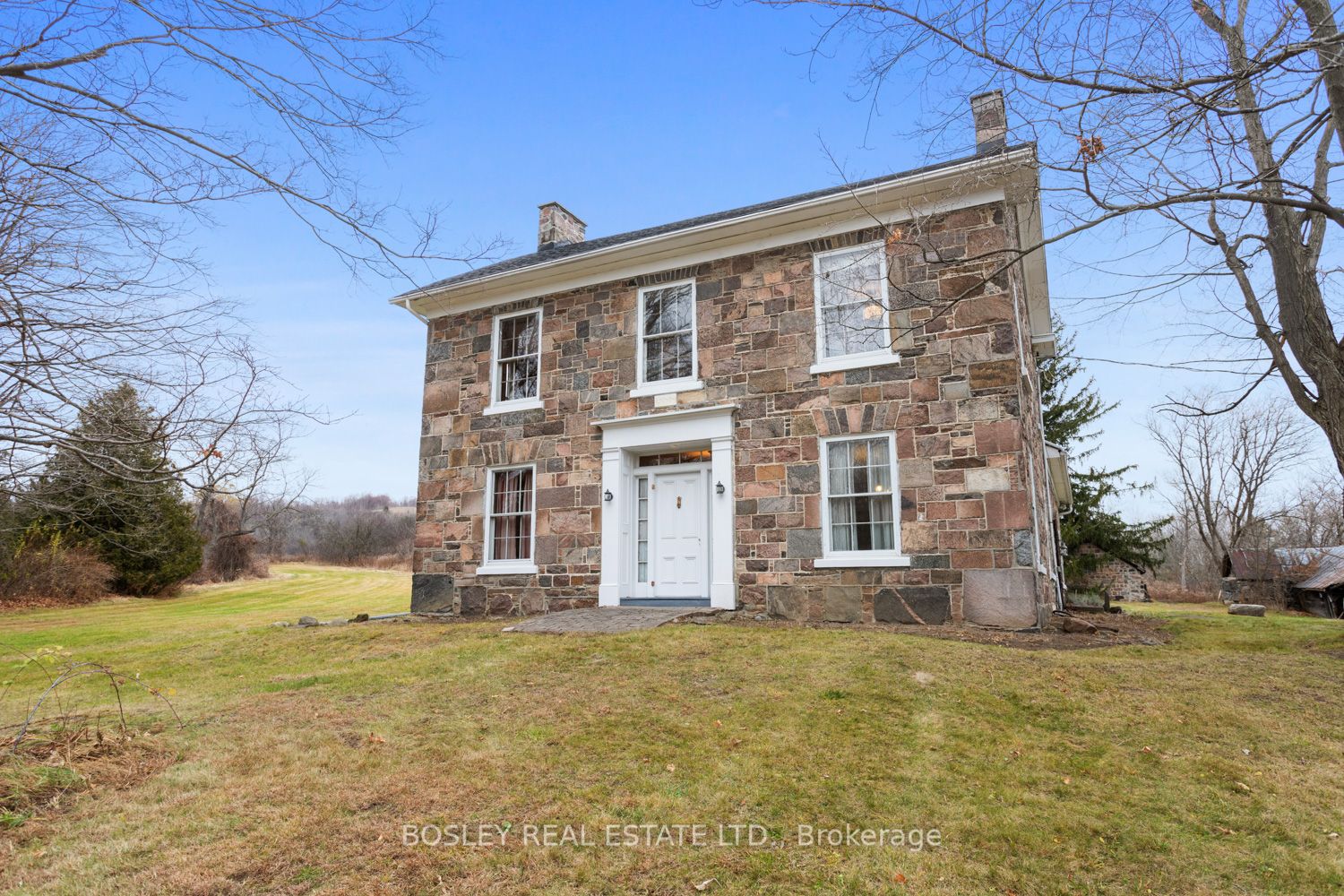 2247 Van Luven Road Property Photo
