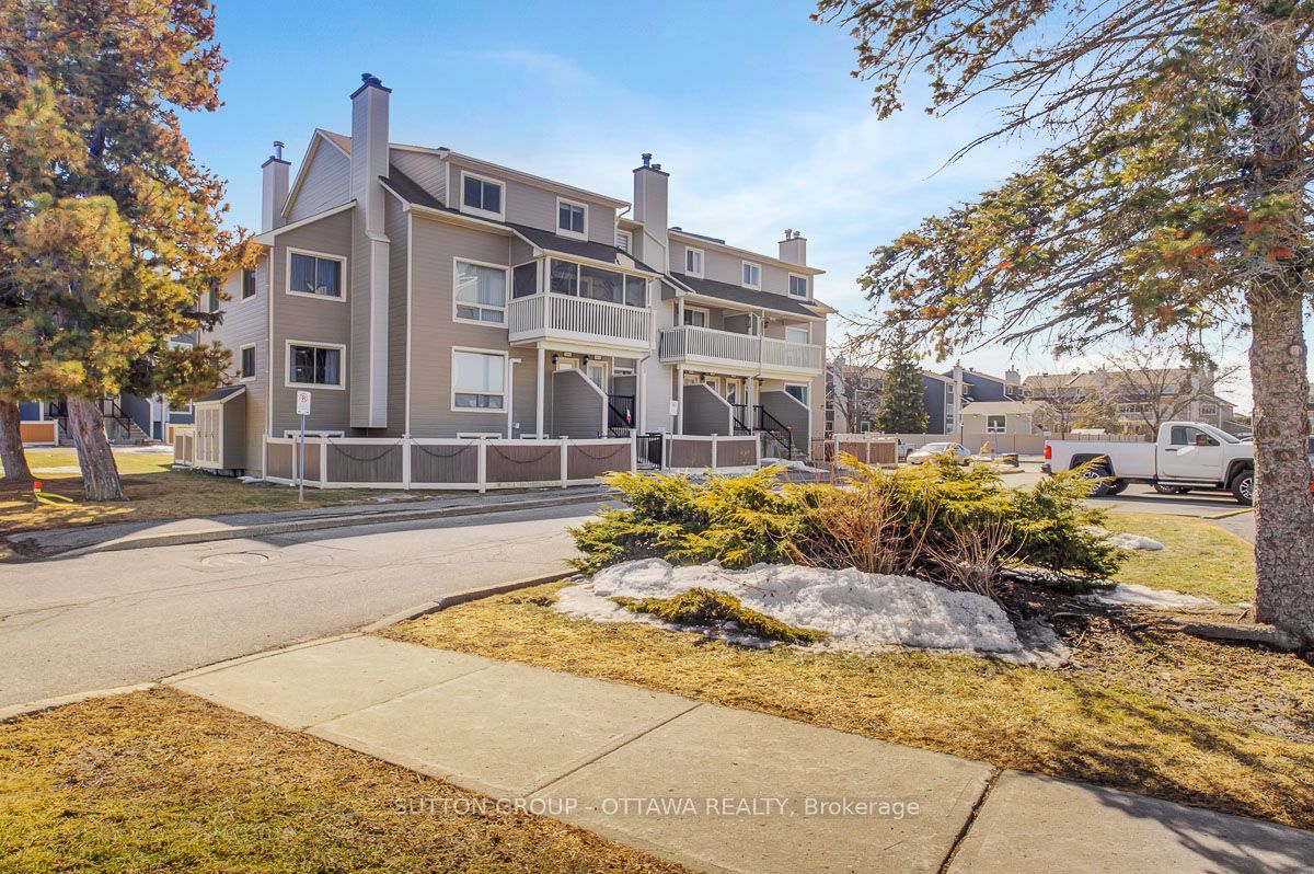 790 St-andre Property Photo