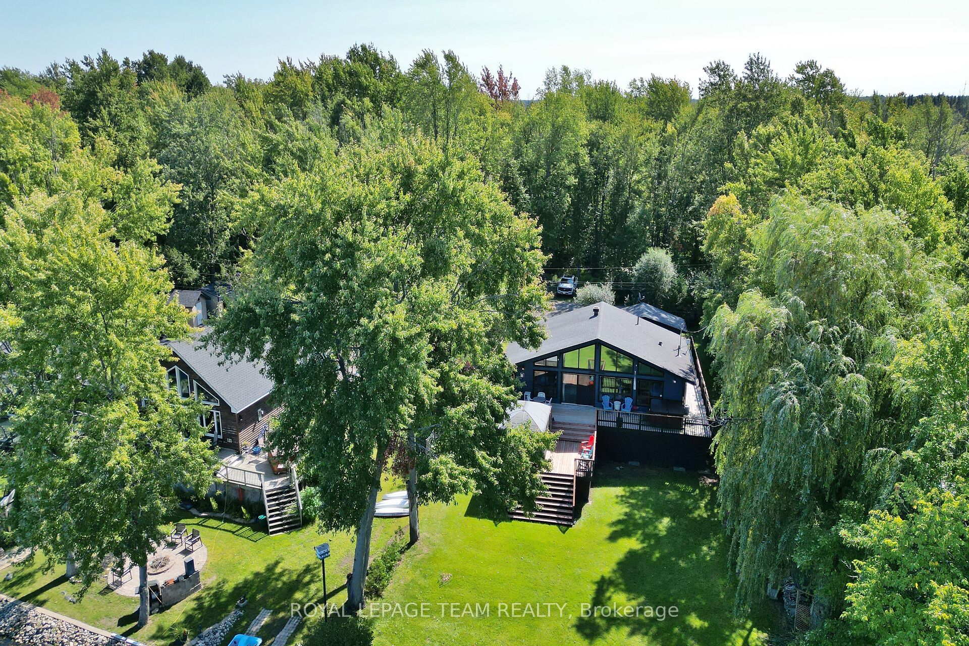 1303 Hilly Ln Property Photo