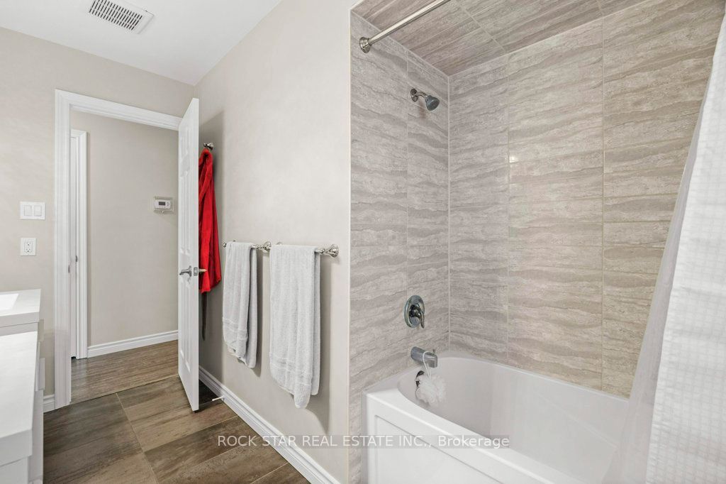 5 Hampton Street Property Photo 22