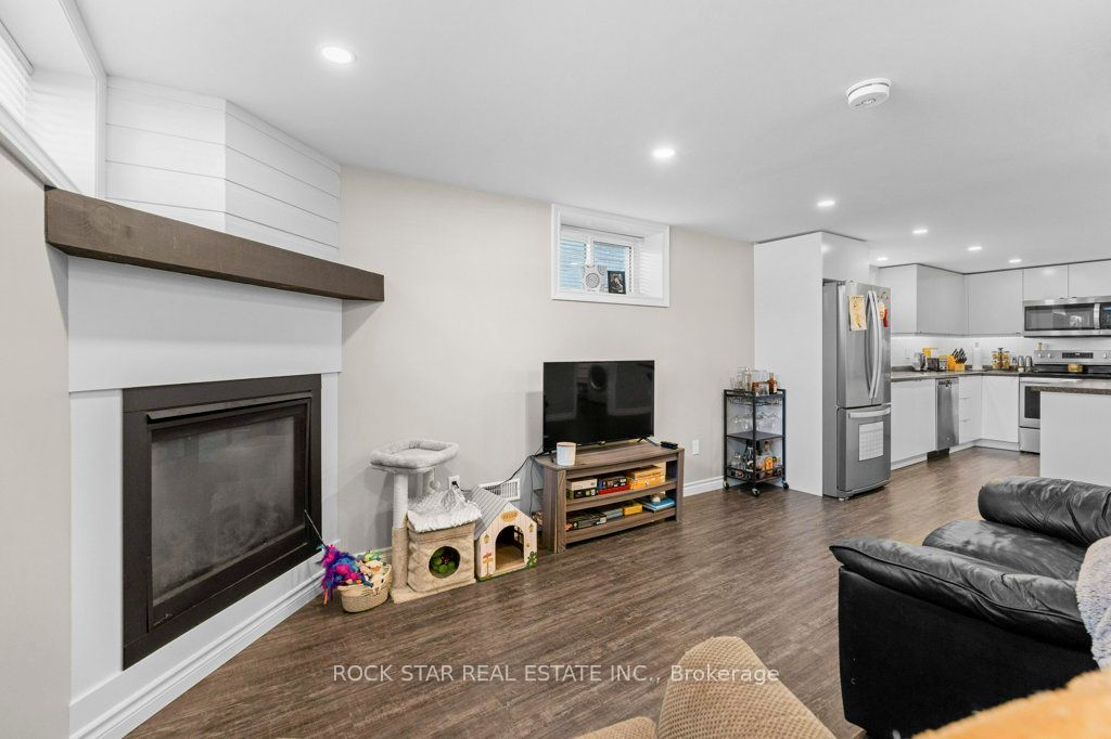 5 Hampton Street Property Photo 32