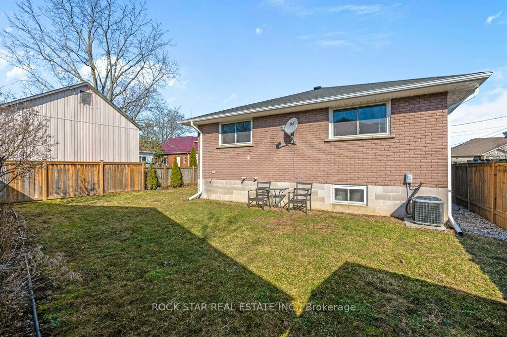 5 Hampton Street Property Photo 40