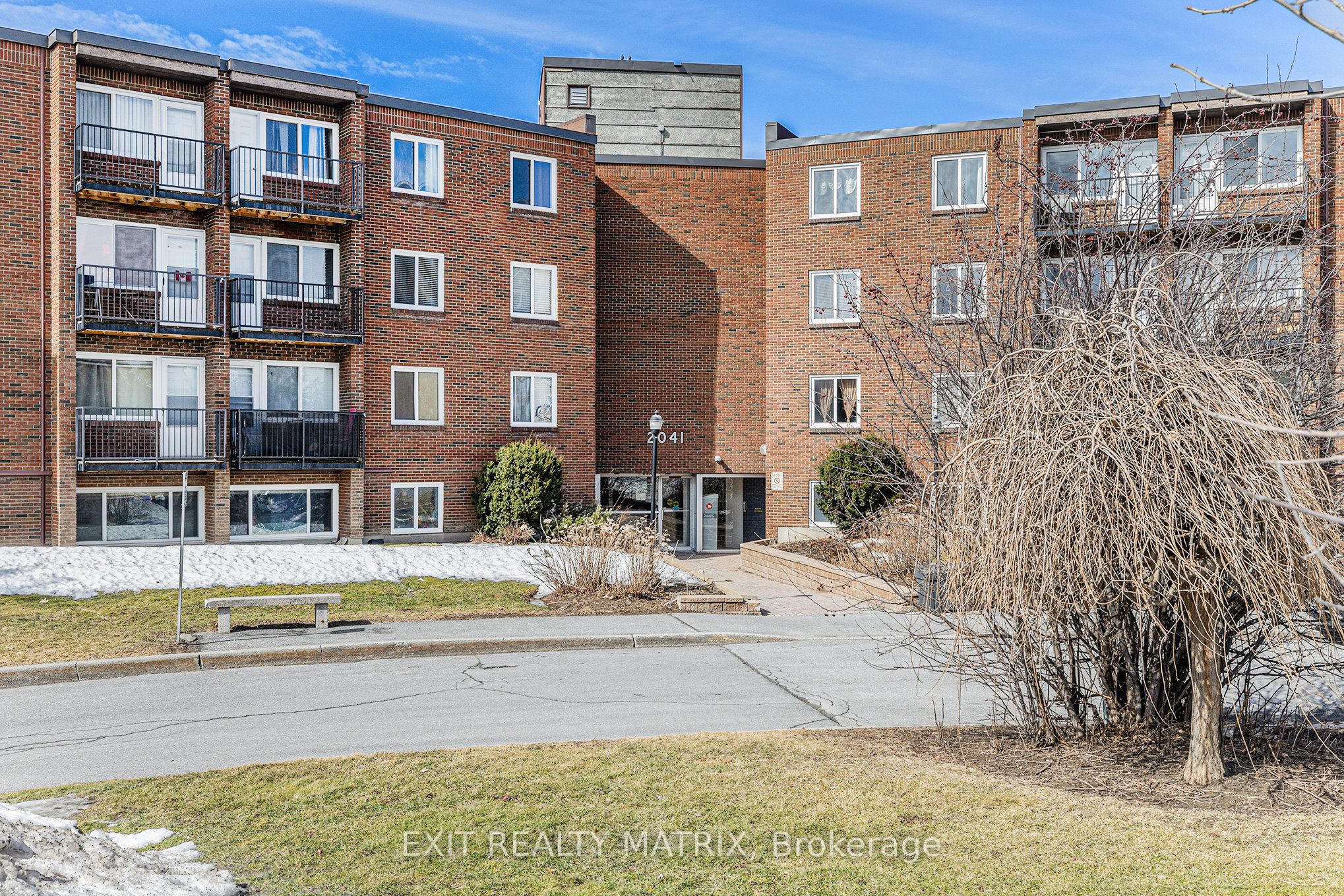 K1j 7v7 Real Estate Listings Main Image