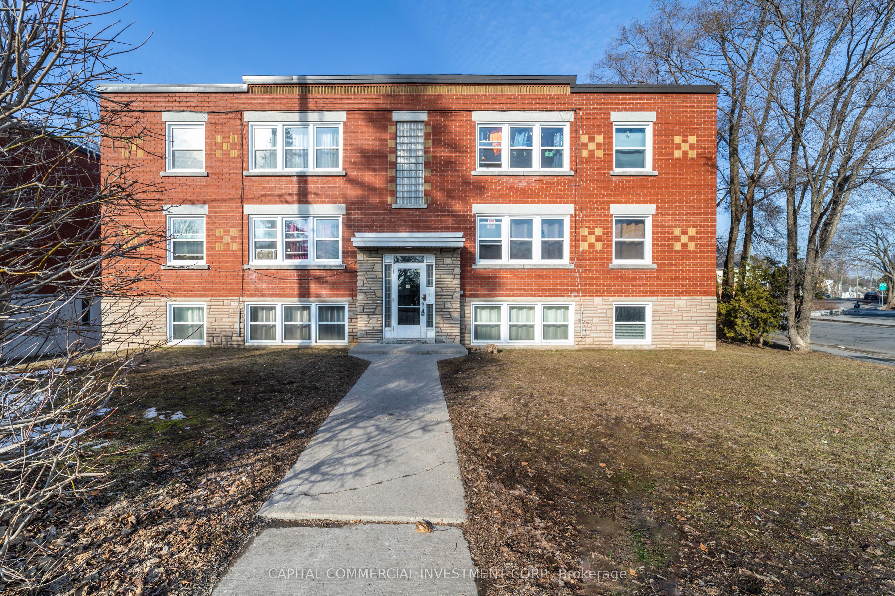 155 Marquette Avenue Property Photo 2
