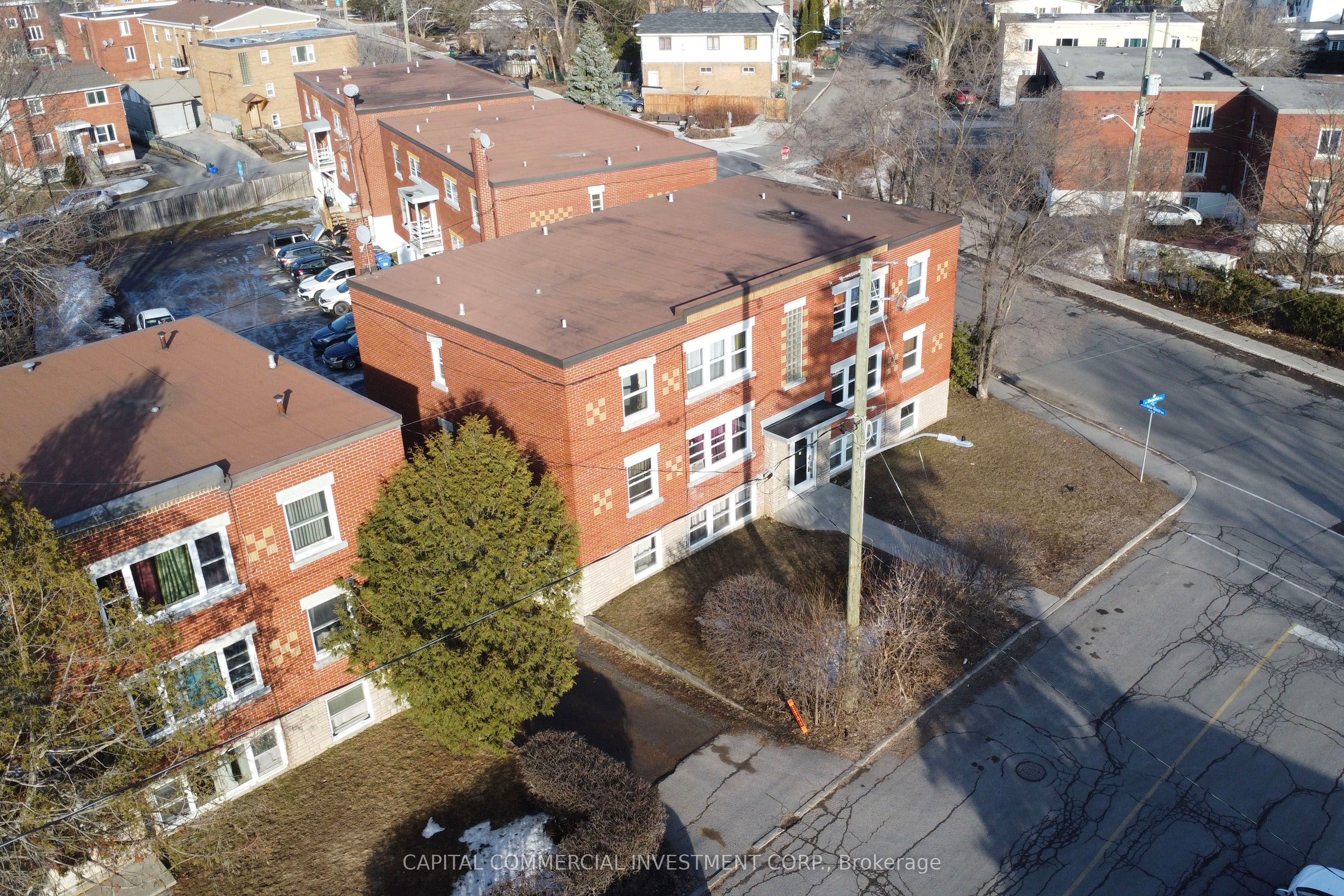 155 Marquette Avenue Property Photo 4