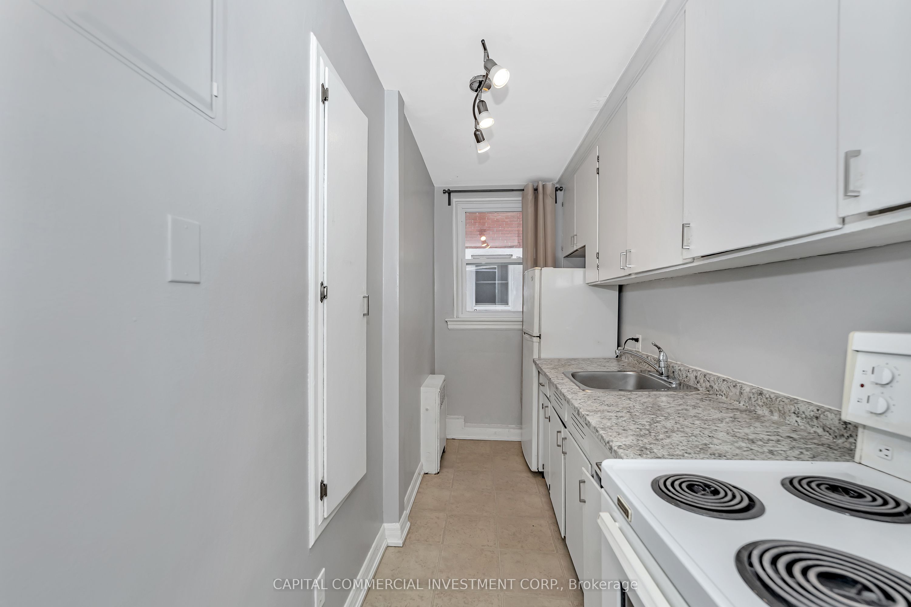 155 Marquette Avenue Property Photo 14