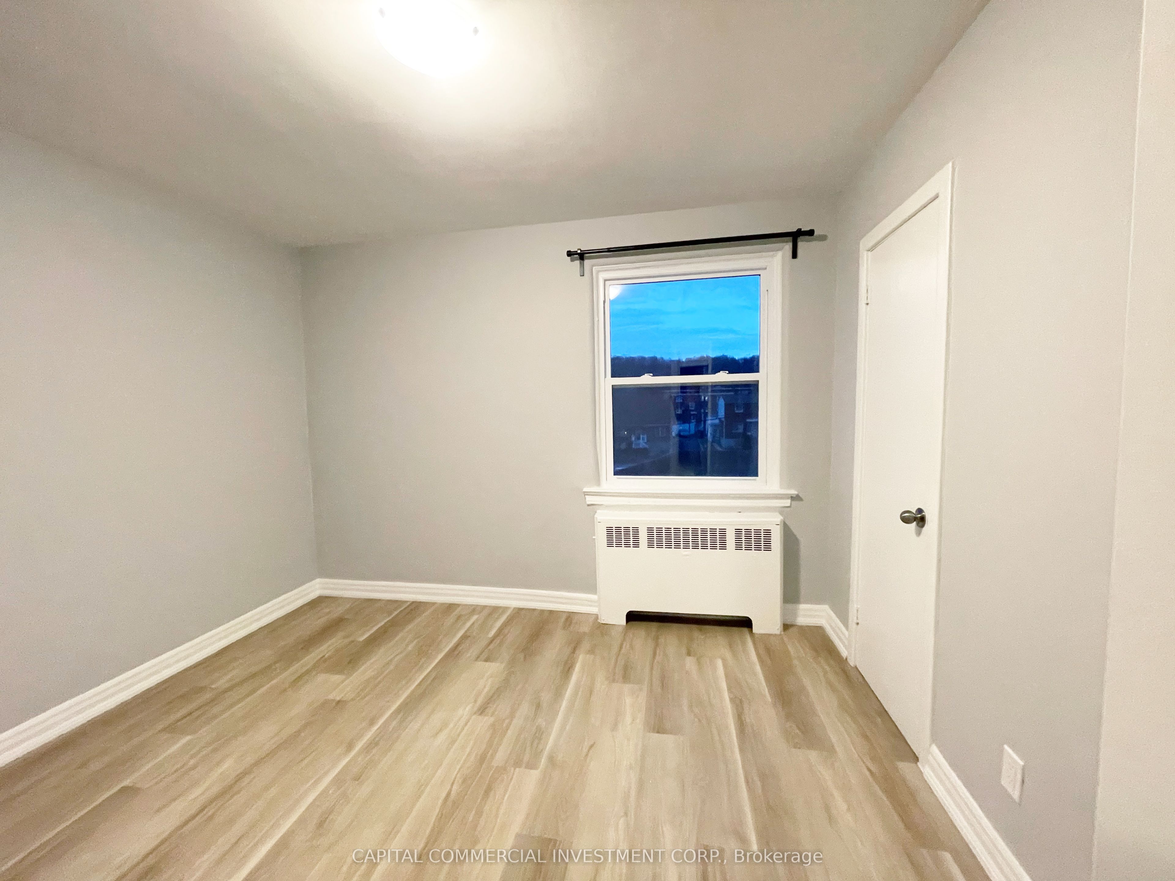 155 Marquette Avenue Property Photo 21