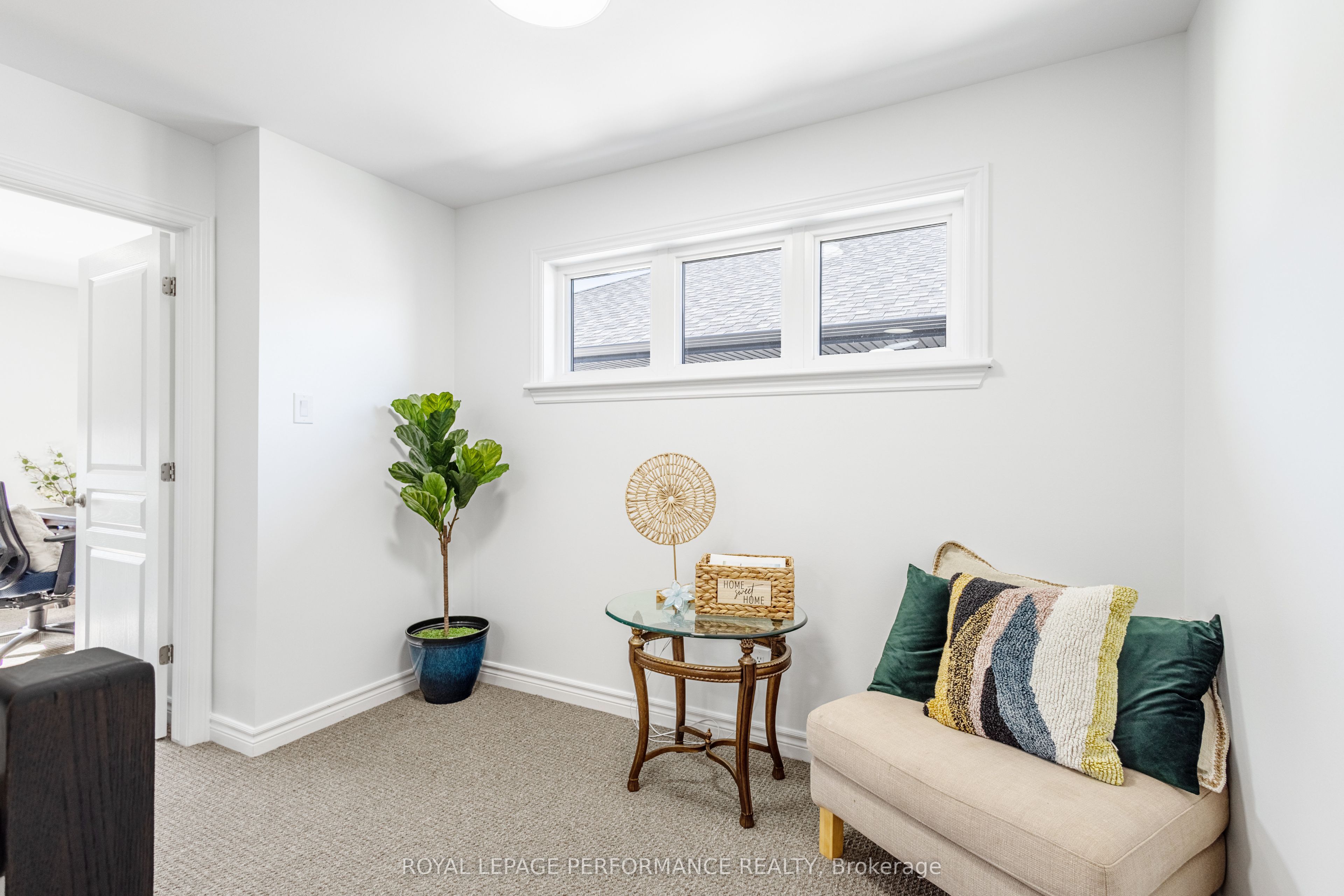 205 Shinleaf Crescent Property Photo 23
