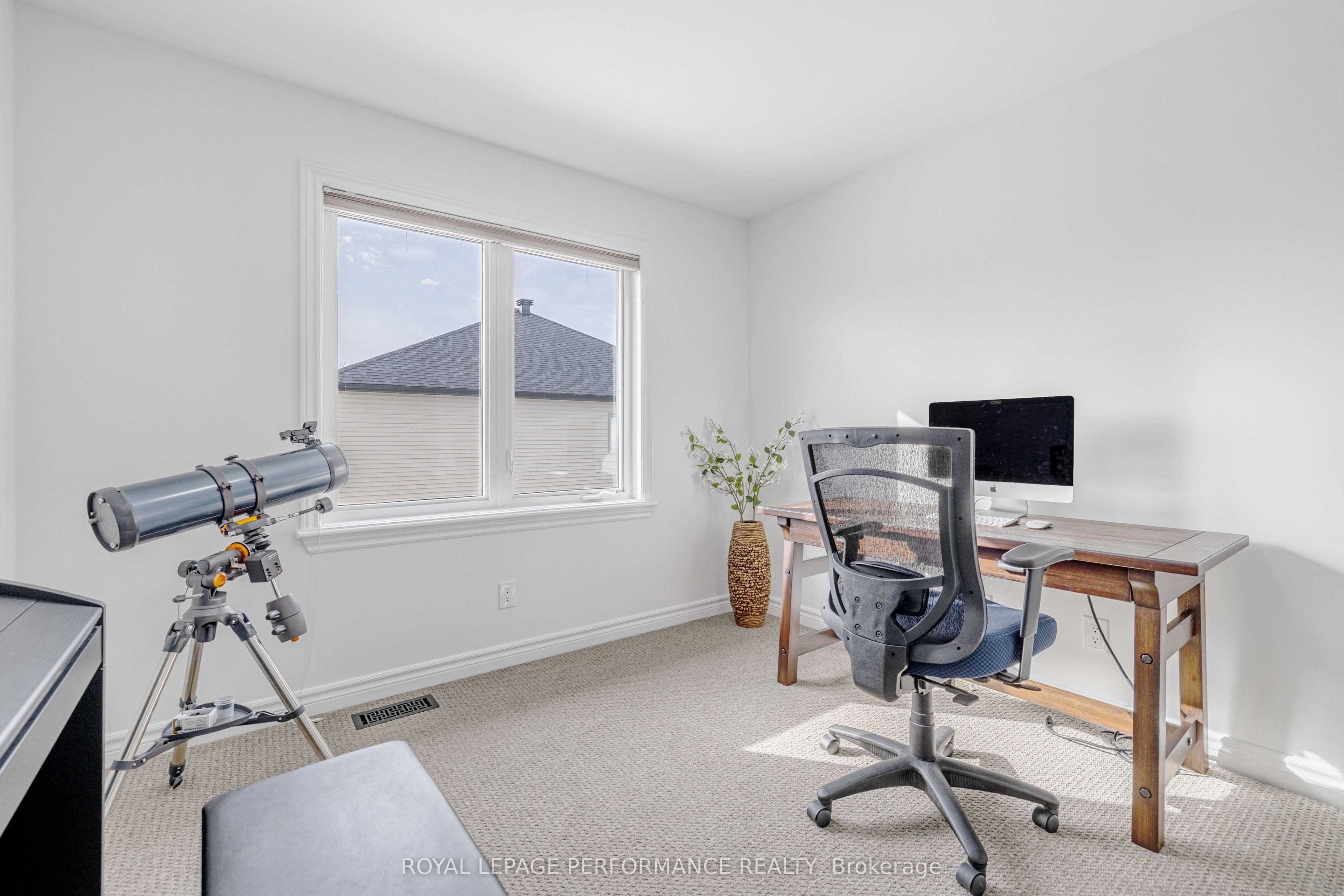 205 Shinleaf Crescent Property Photo 36