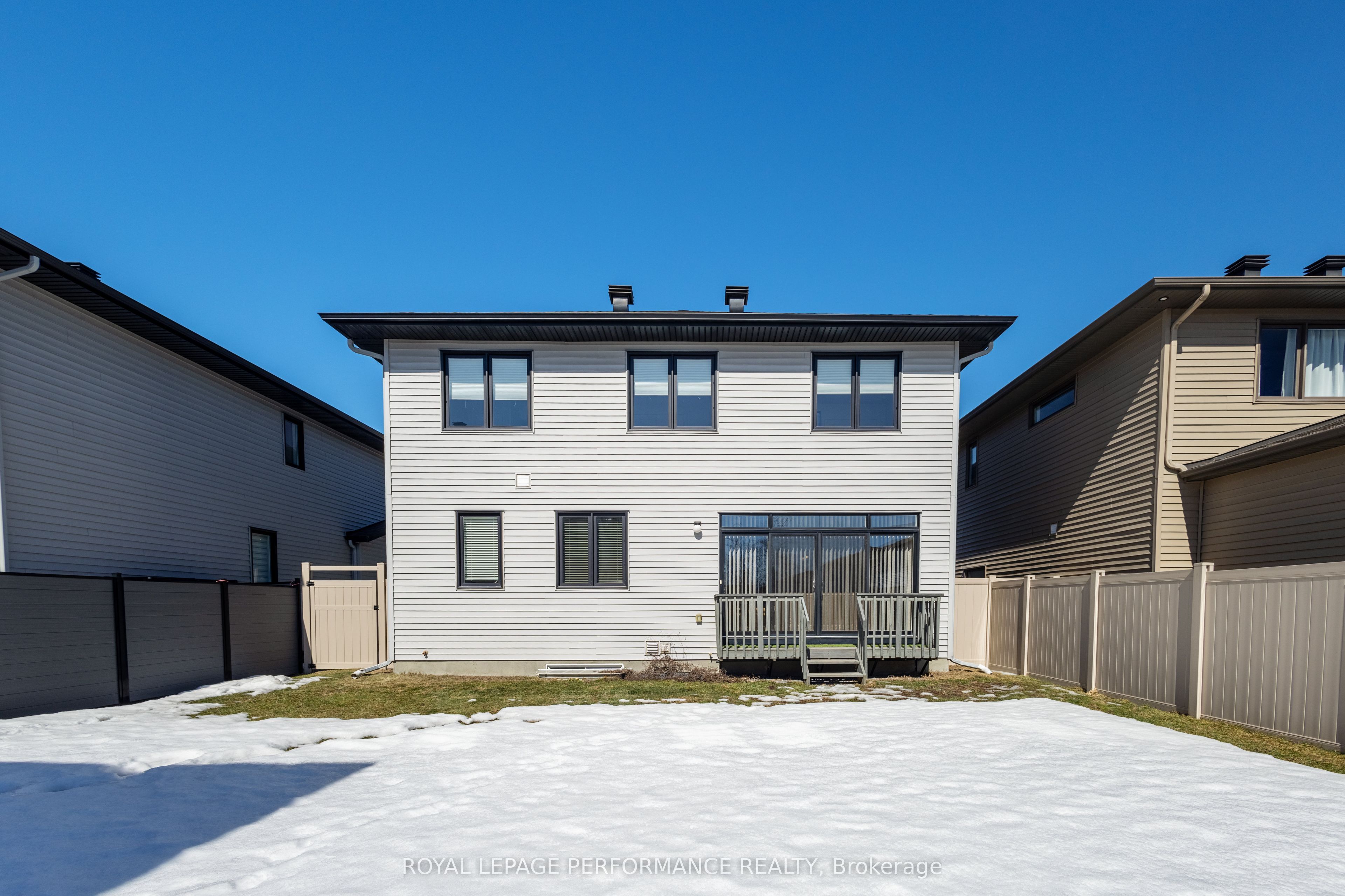 205 Shinleaf Crescent Property Photo 38