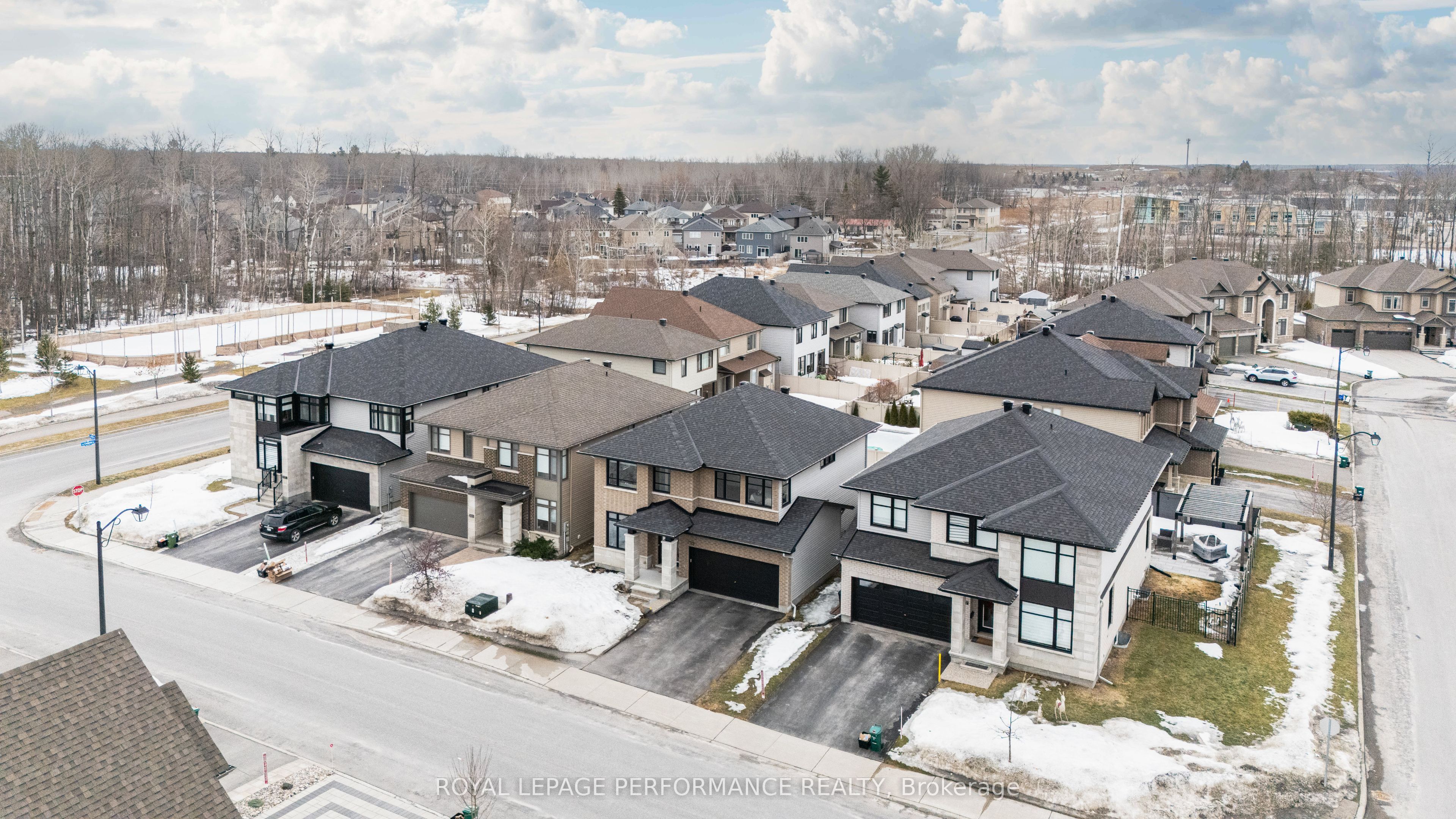 205 Shinleaf Crescent Property Photo 39
