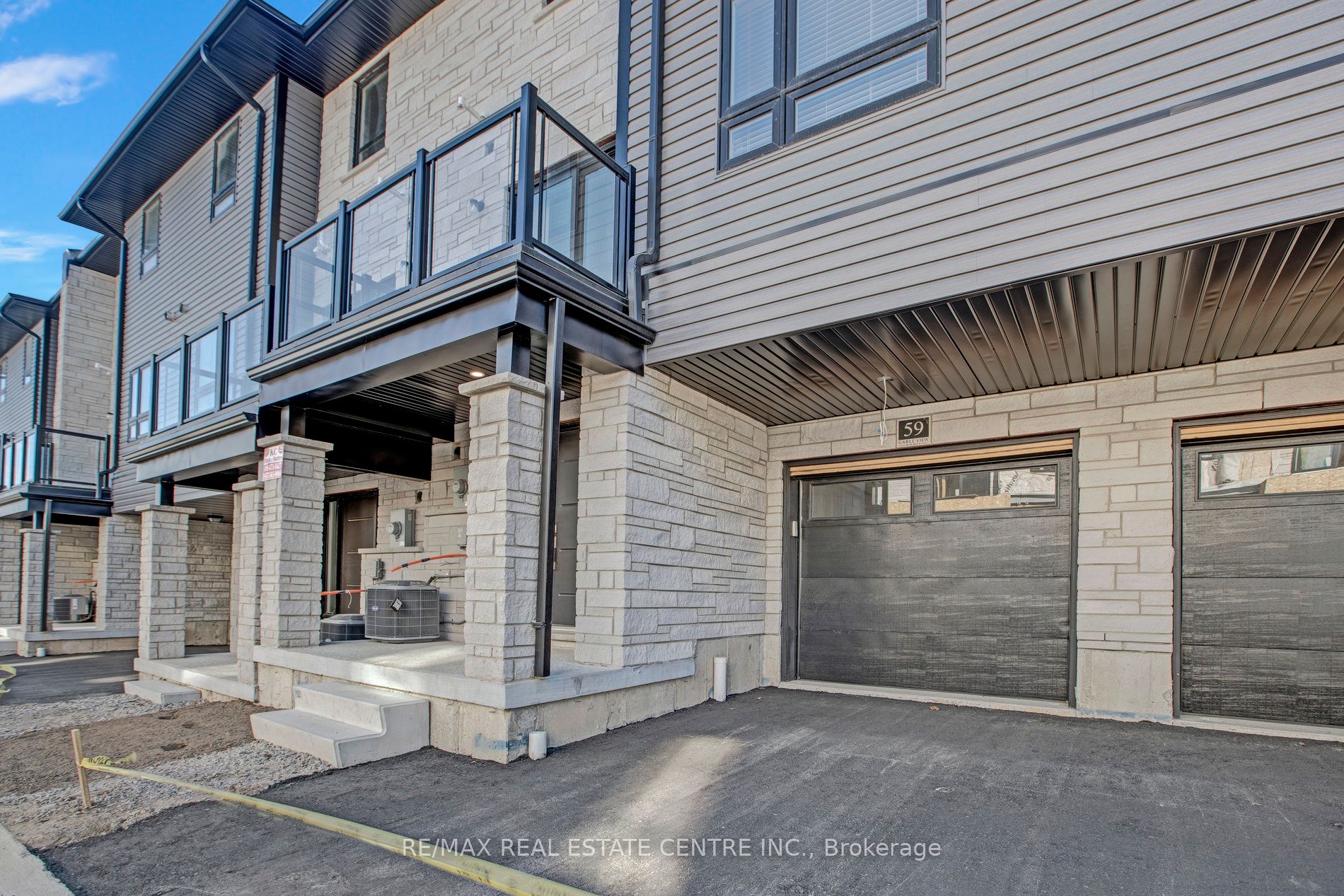 #59 - 51 Sparrow Avenue Property Photo 1