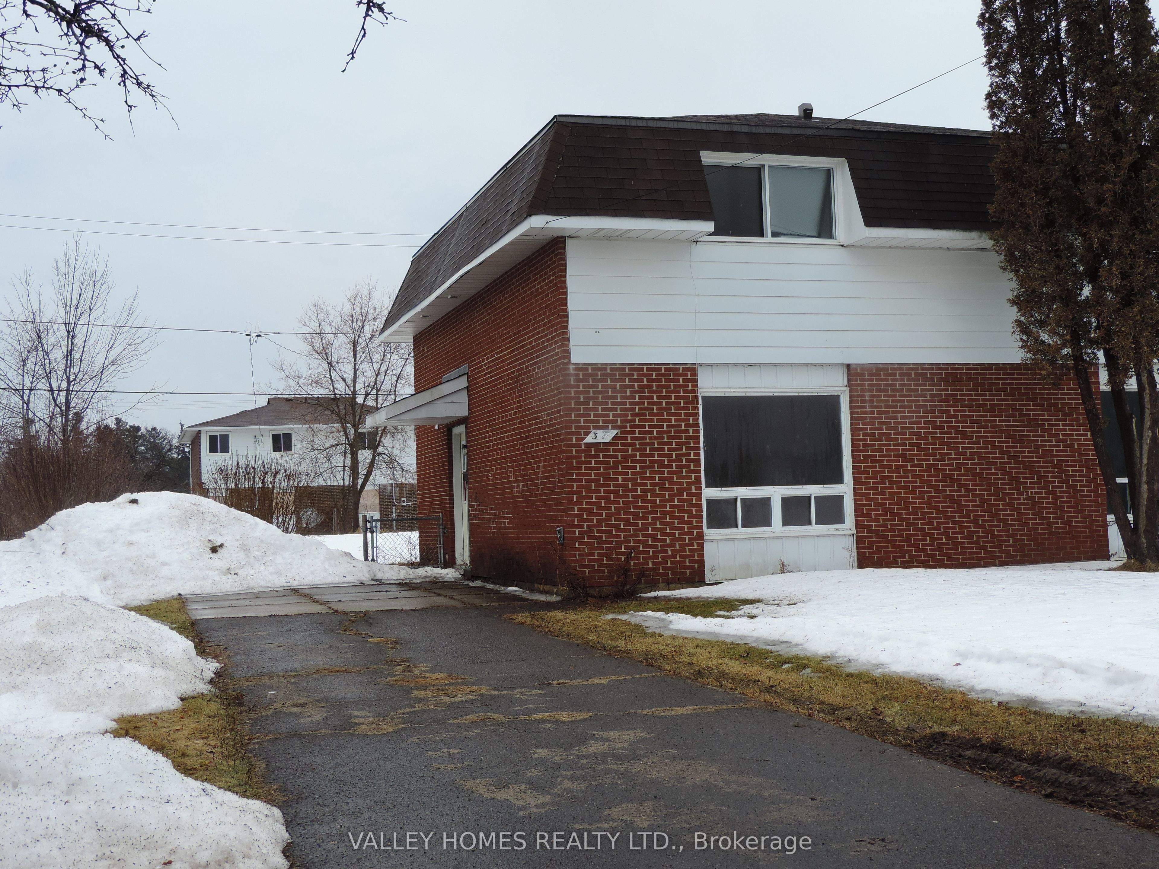 376 Pattie Drive Property Photo