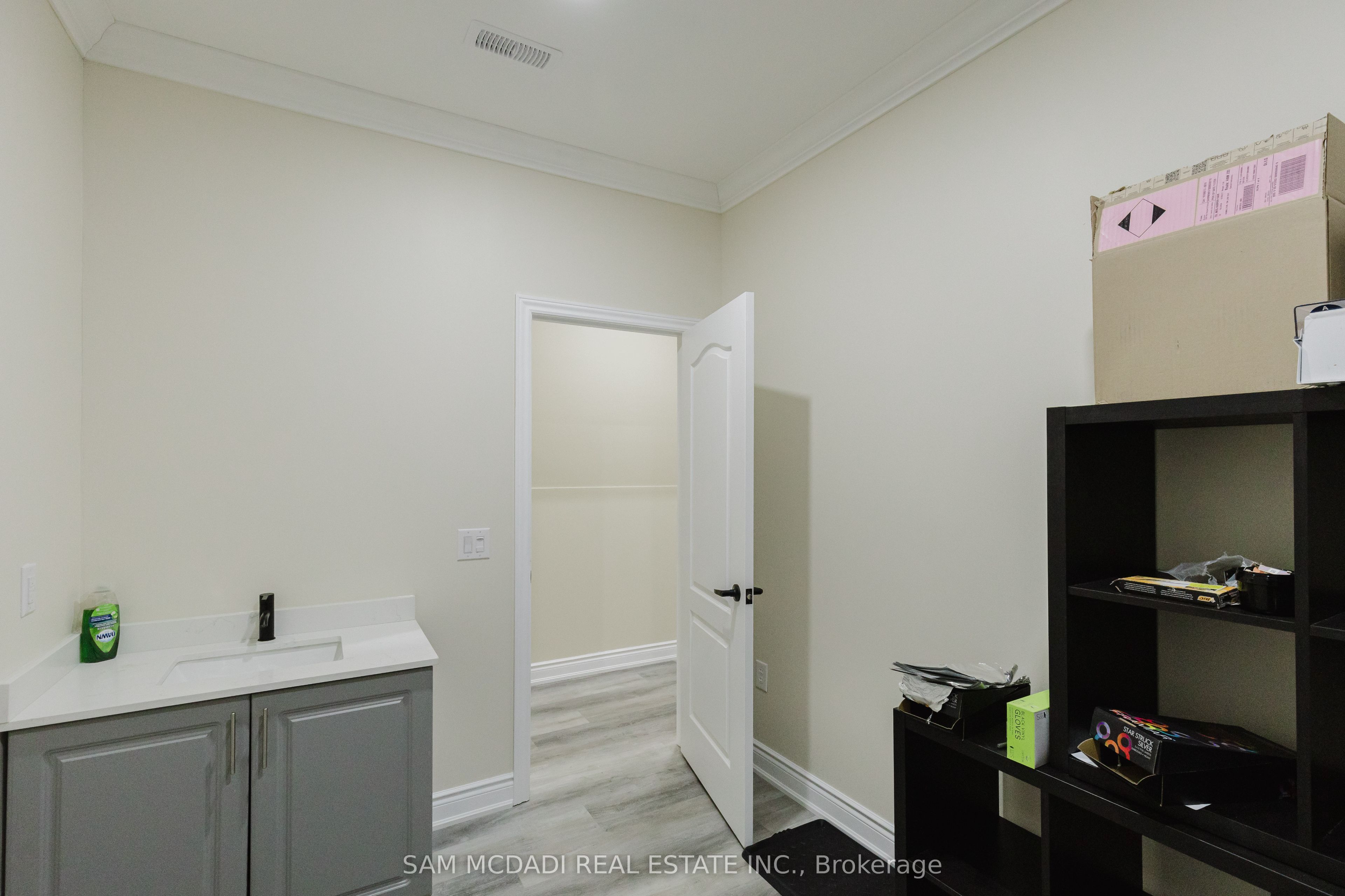 728 Main Street Property Photo 21