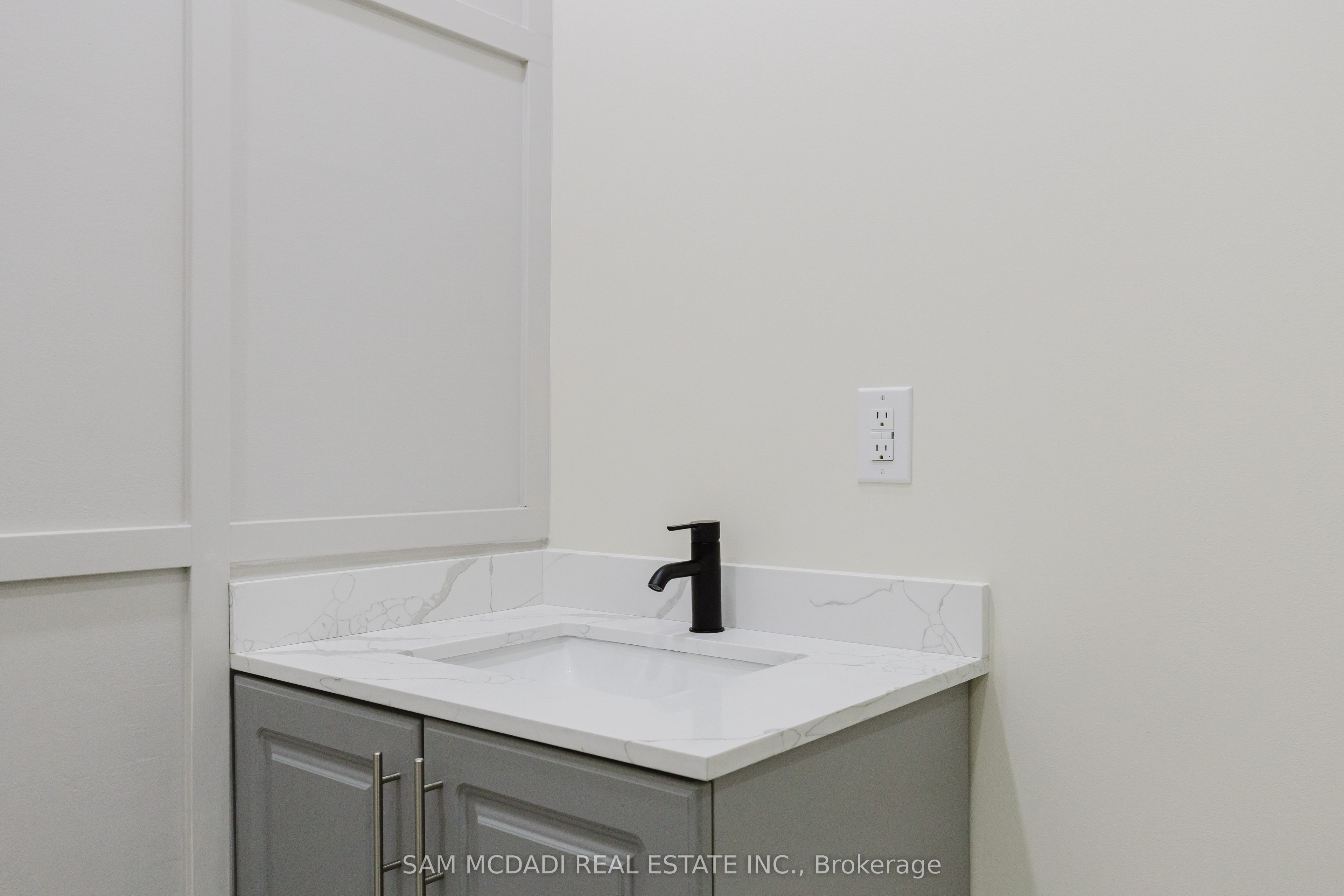 728 Main Street Property Photo 26