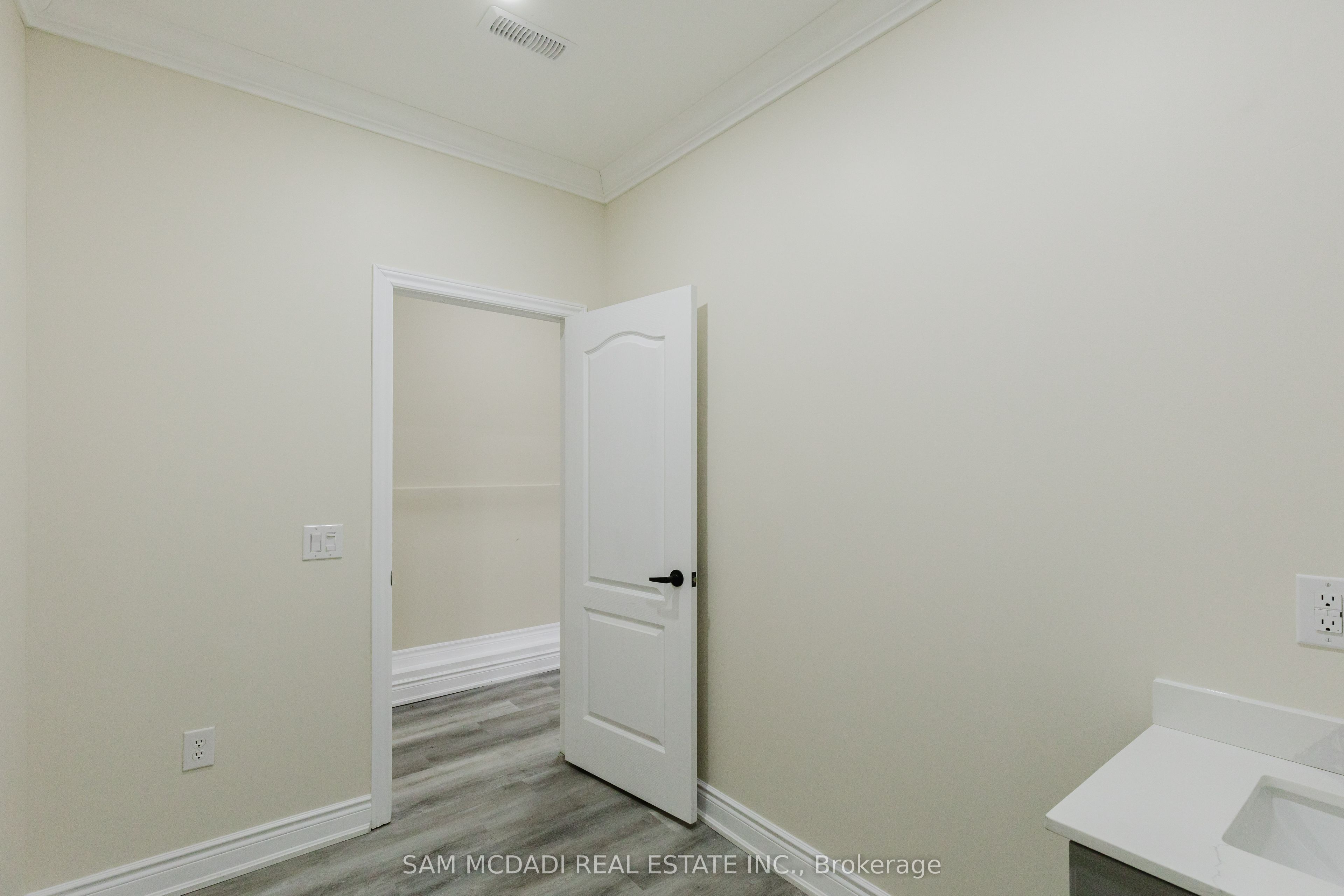 728 Main Street Property Photo 28
