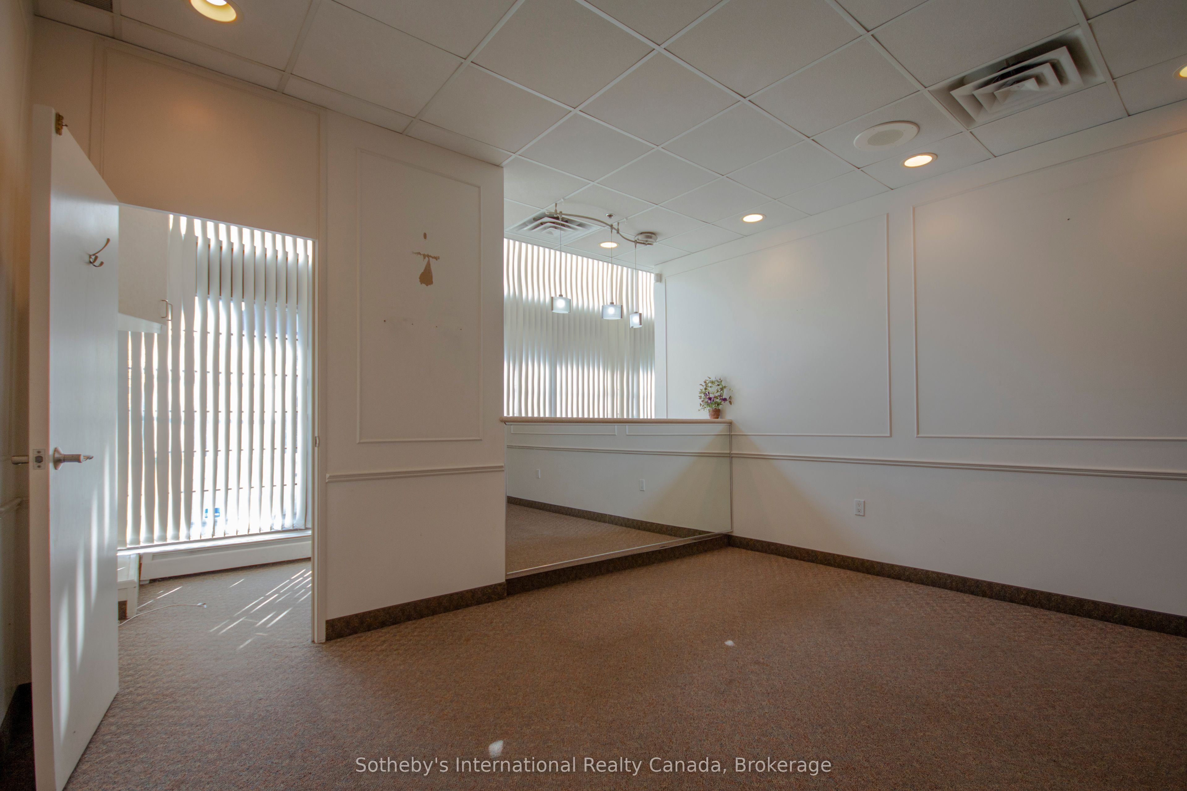 #101 - 200 James Street Property Photo 2