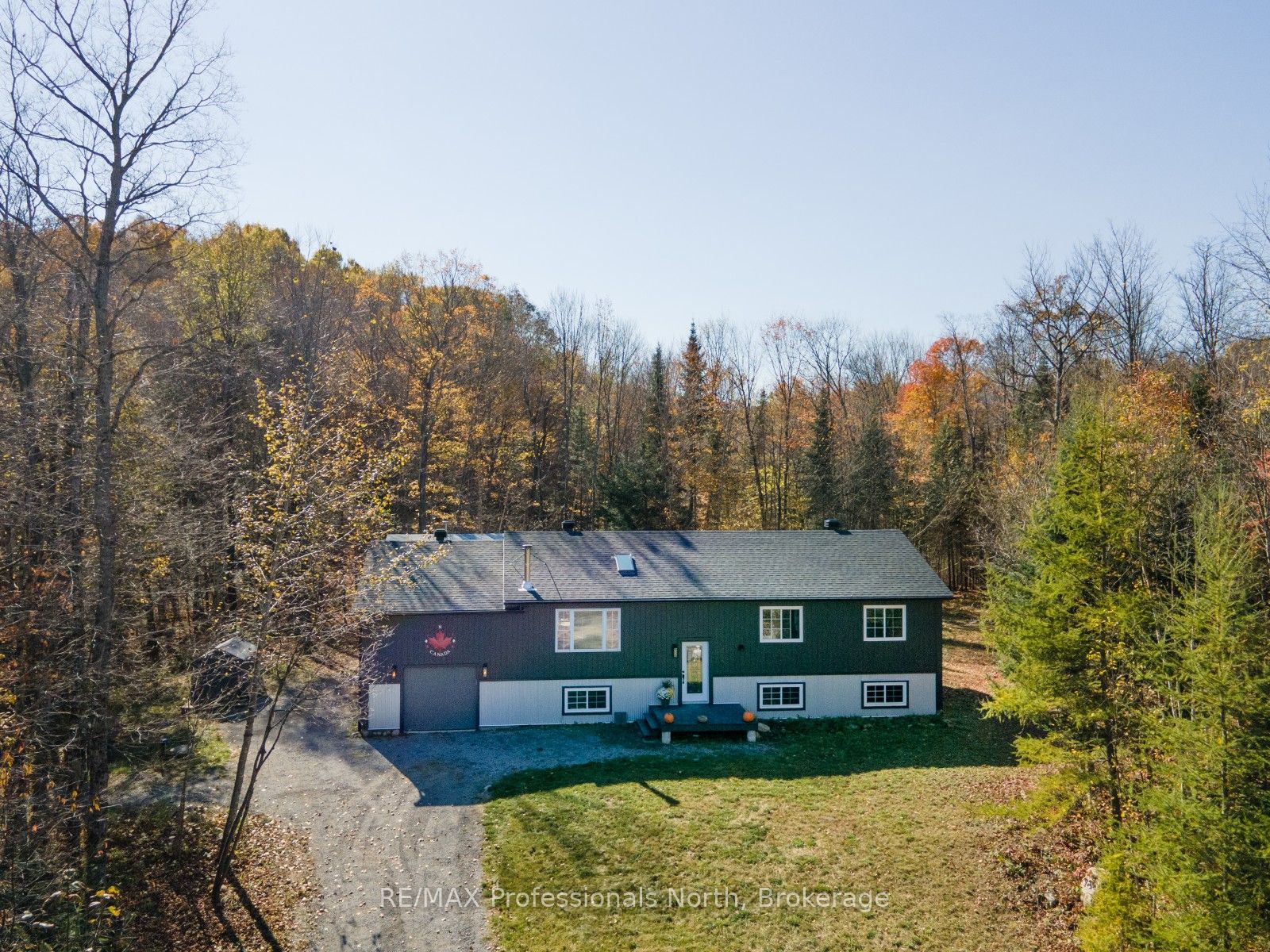 1043 Broadleaf Road Property Photo