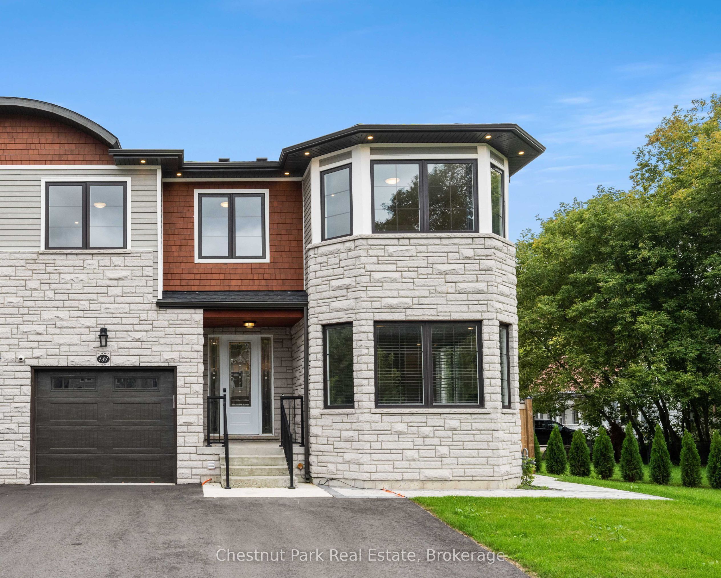 181 Anglo Street Property Photo