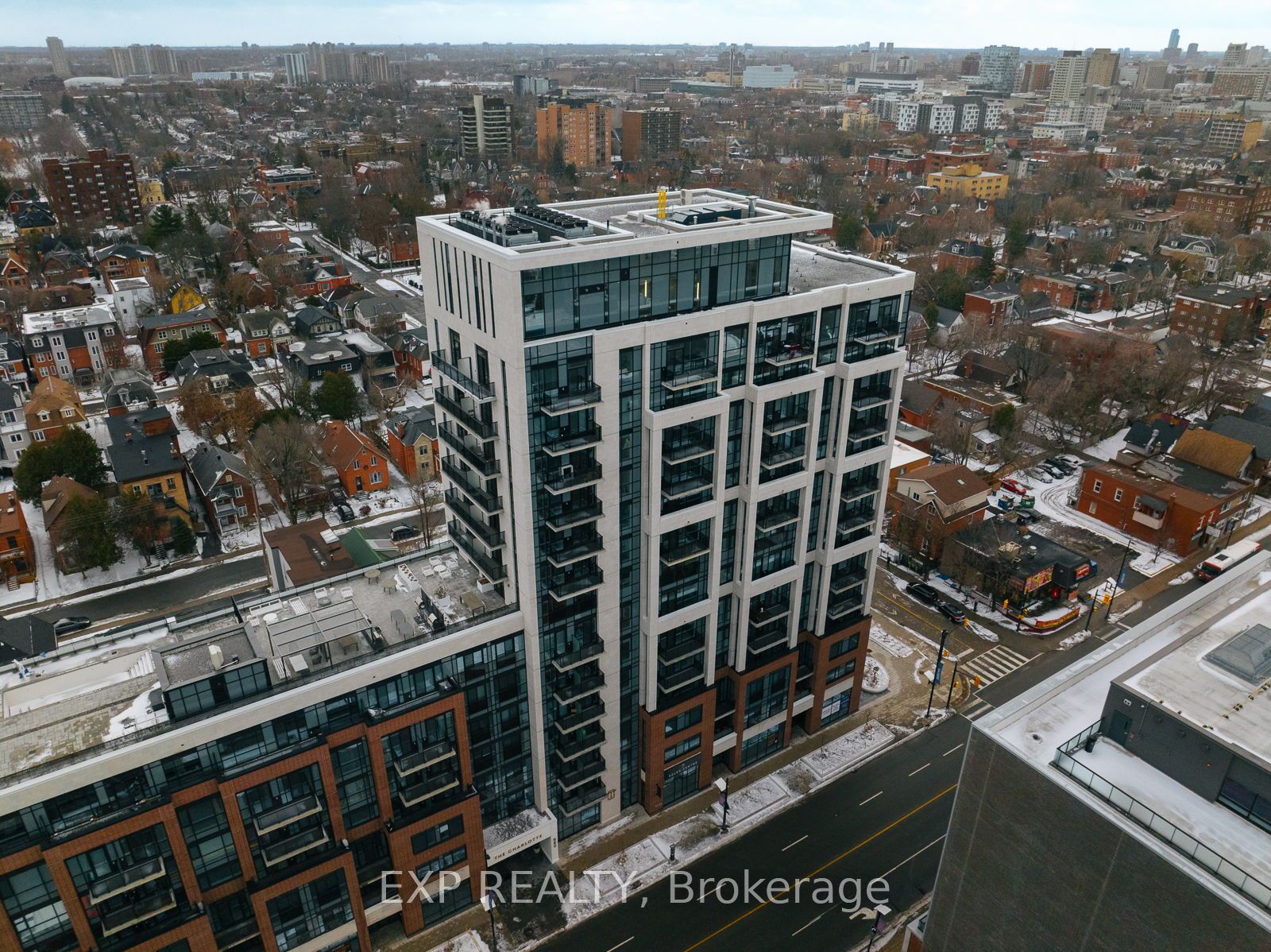 560 Rideau St Property Photo
