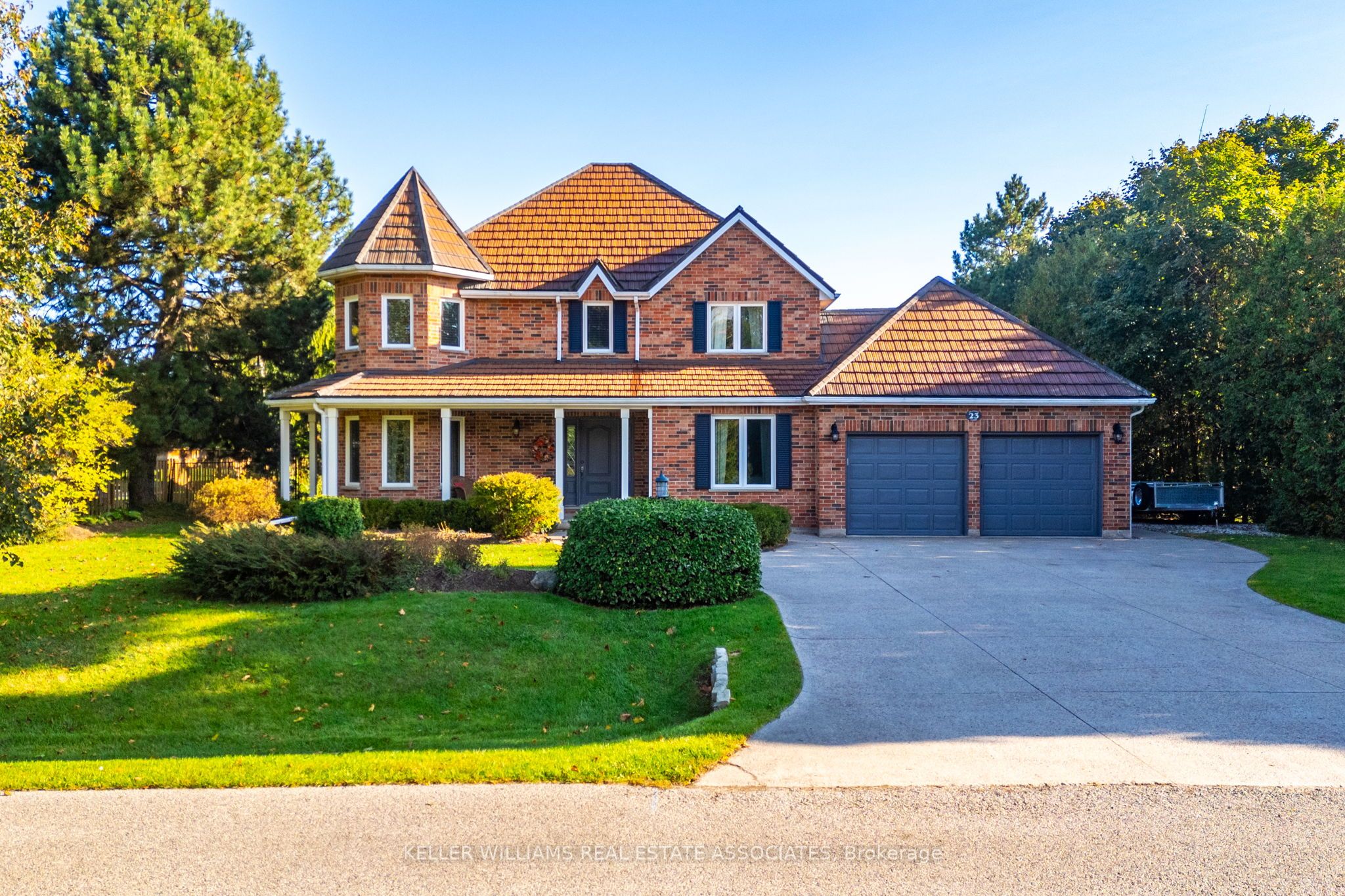 23 Meander Close Property Photo