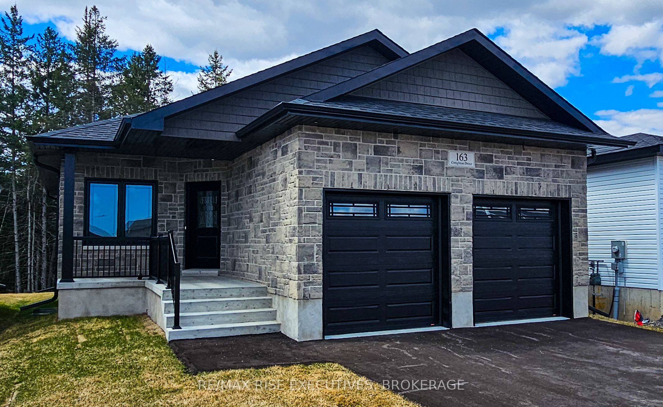 163 Creighton Drive Property Photo