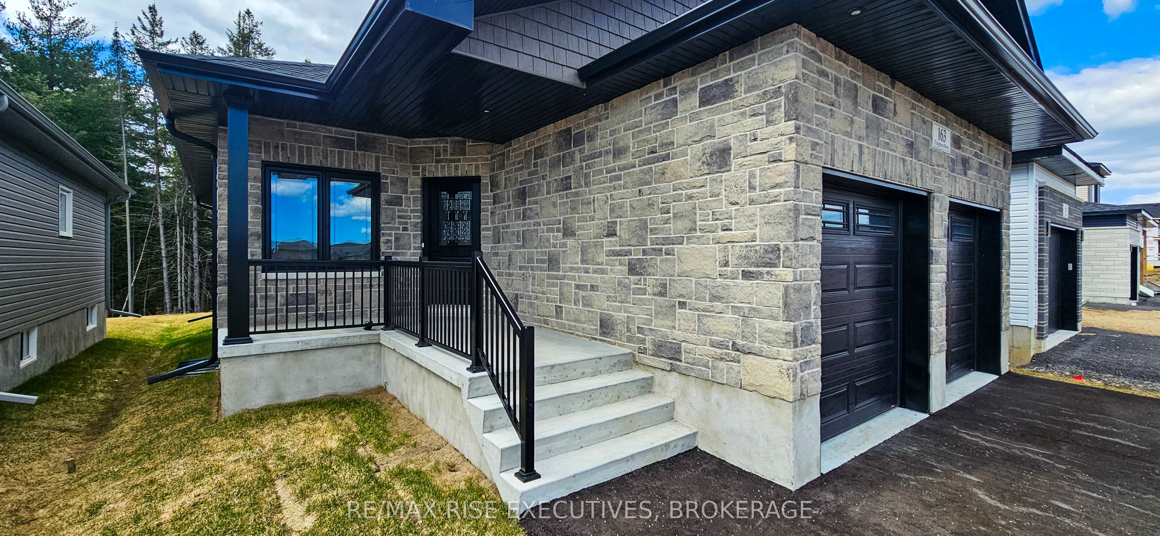 163 Creighton Drive Property Photo 10