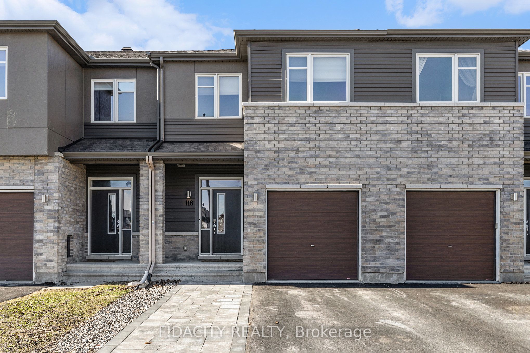 118 Riddell Street Property Photo