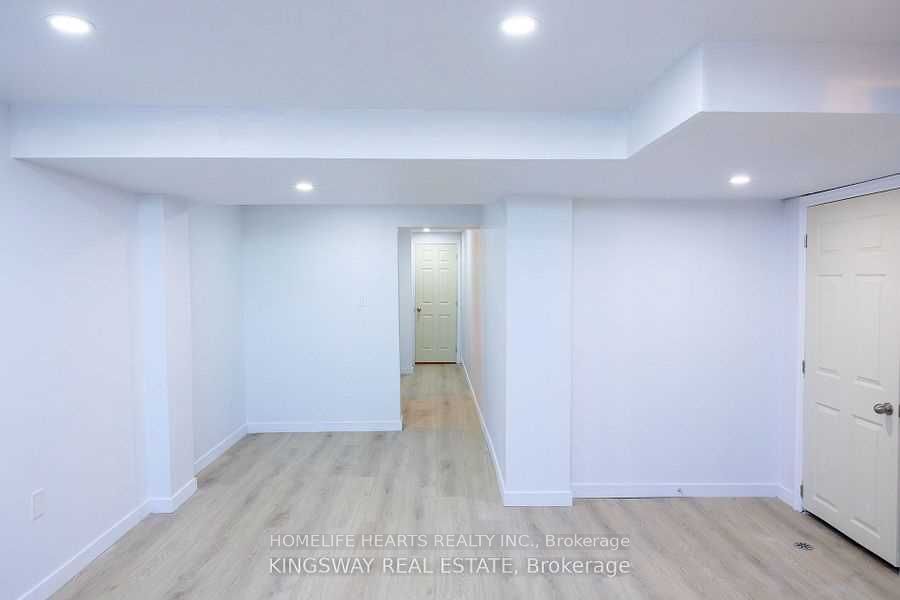 7352 Marvel Drive Property Photo 17